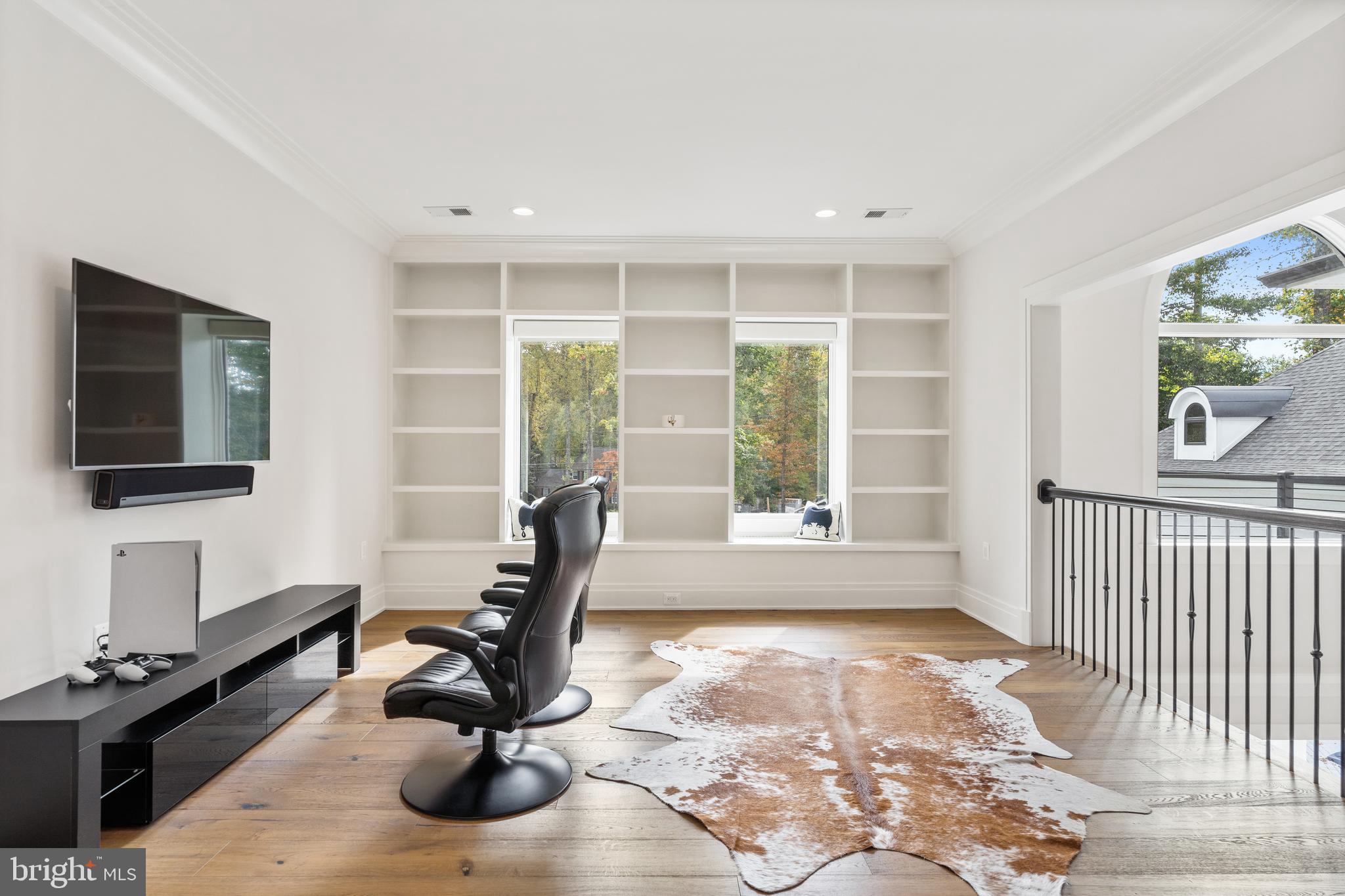 WOODHAVEN - Residential