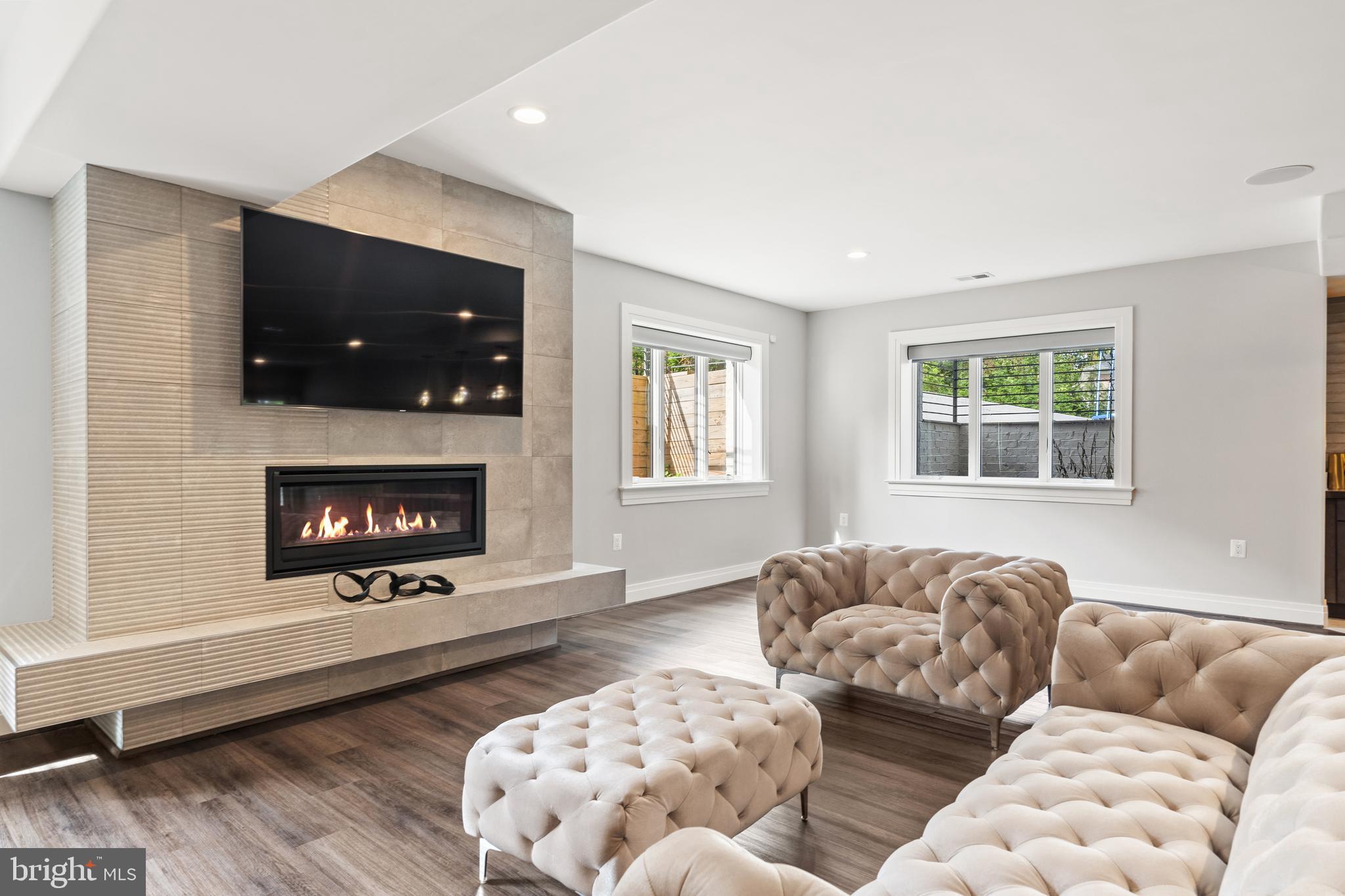 WOODHAVEN - Residential