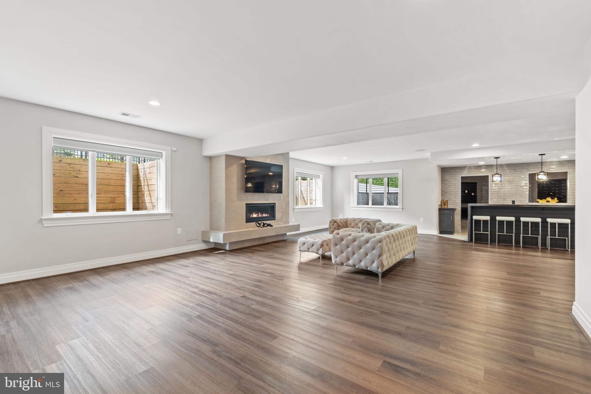 WOODHAVEN - Residential