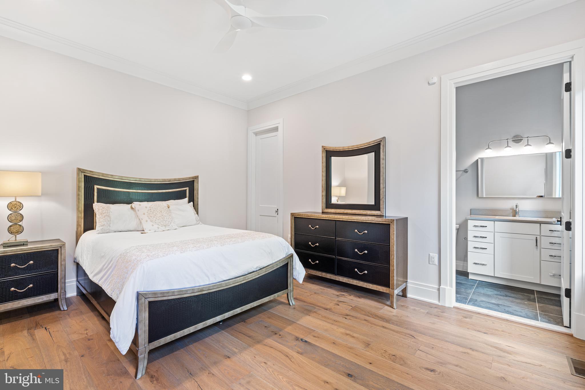 WOODHAVEN - Residential