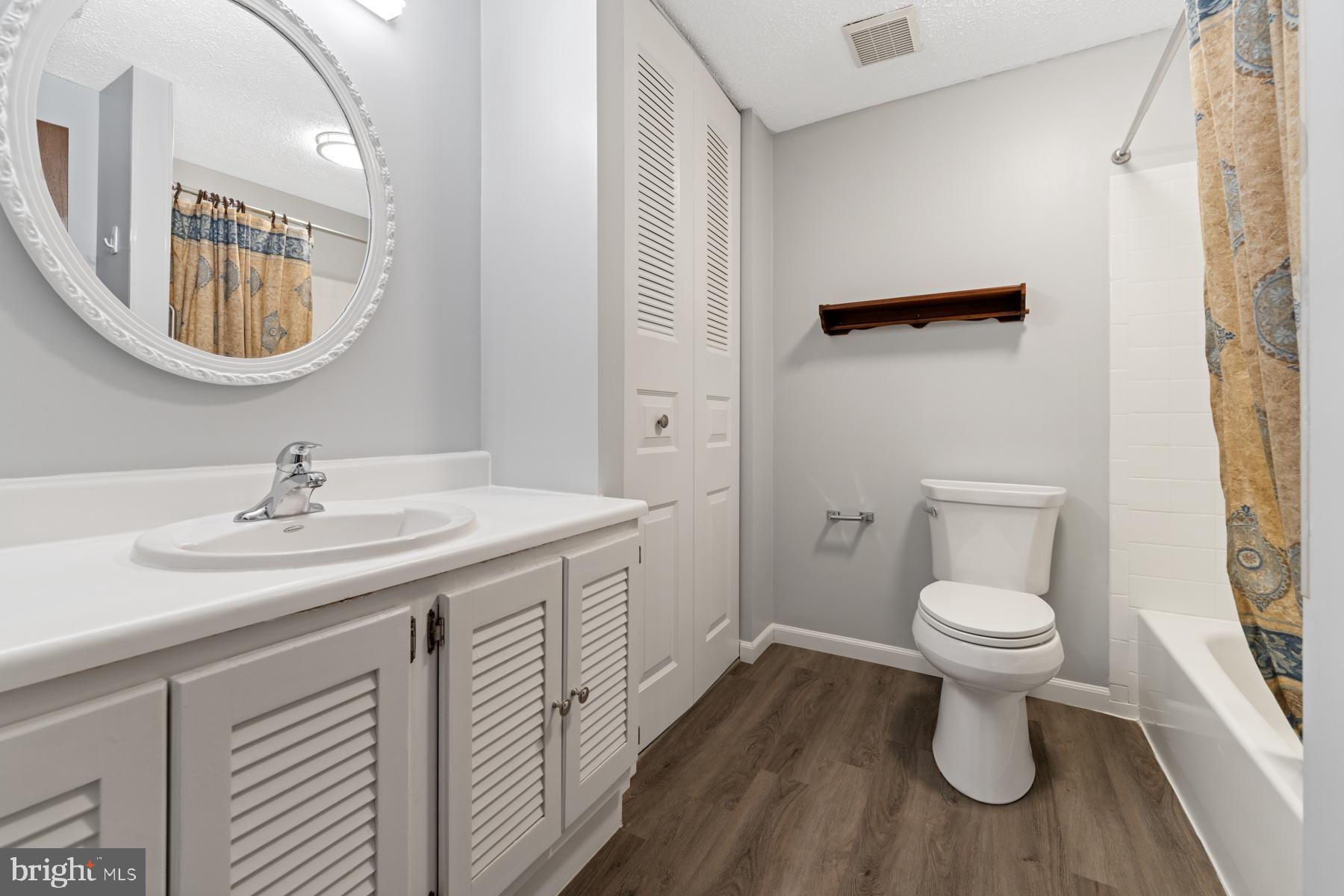 MERRIDALE - Residential