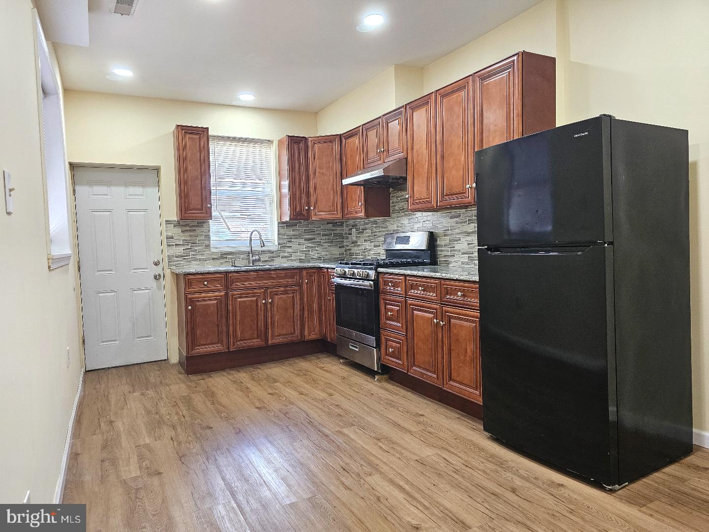 POINT BREEZE - Residential