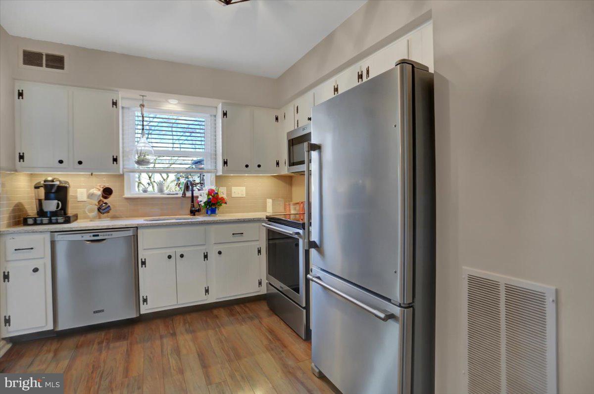 COLDBROOK MEADOWS - Residential