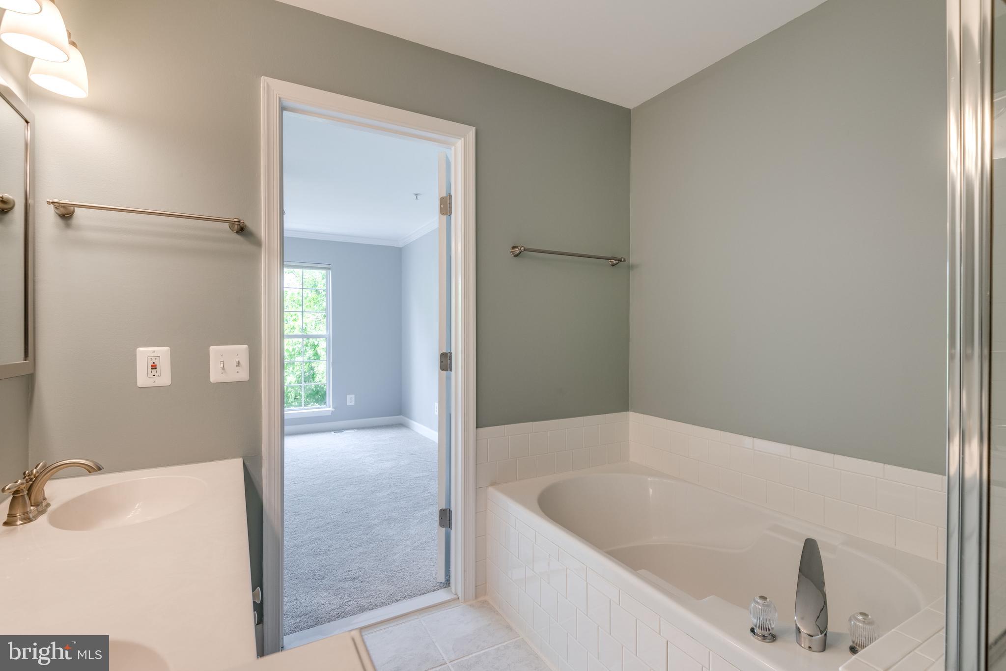 CHATHAM GREEN - Residential