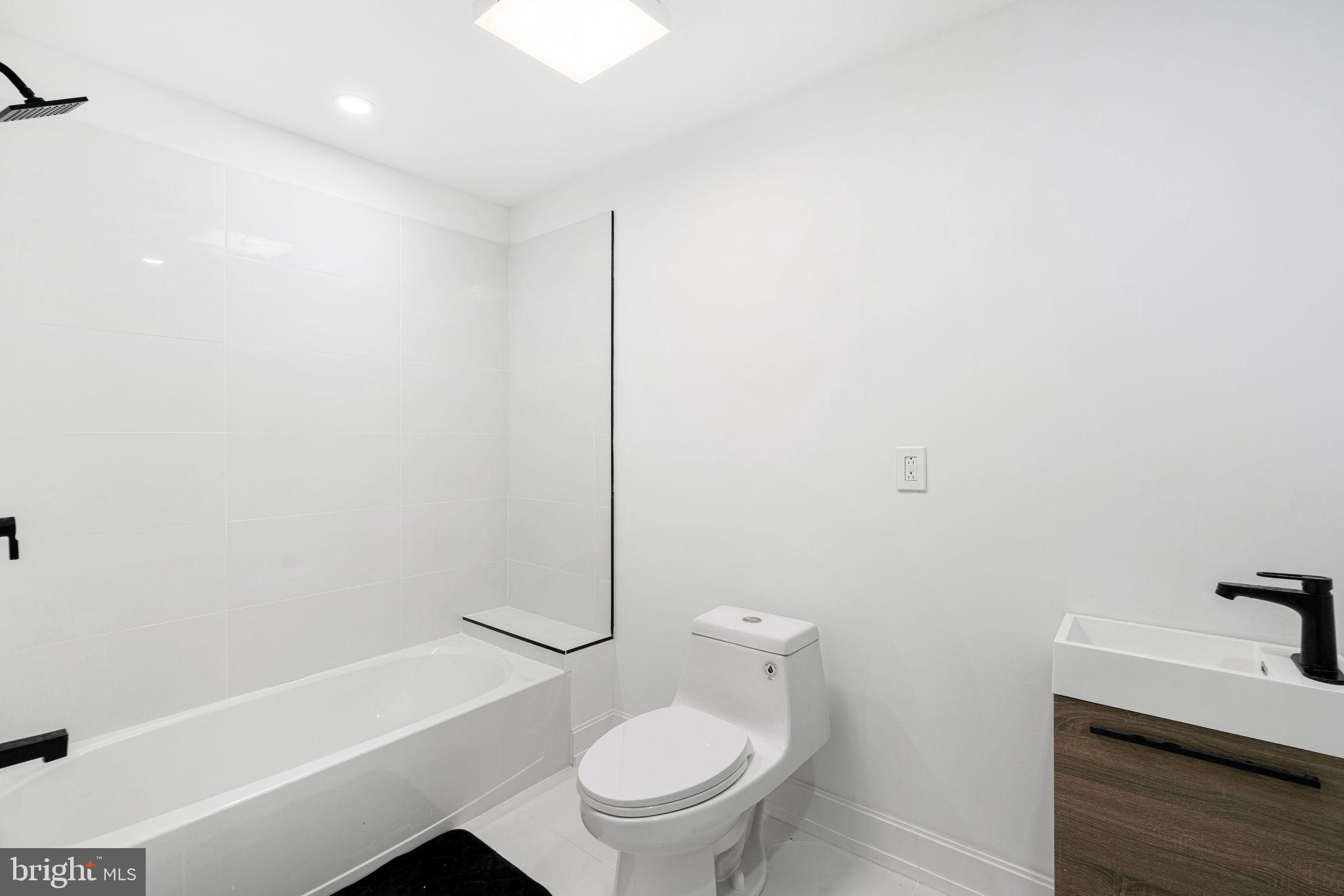 PHILADELPHIA (NORTHWEST) - Residential