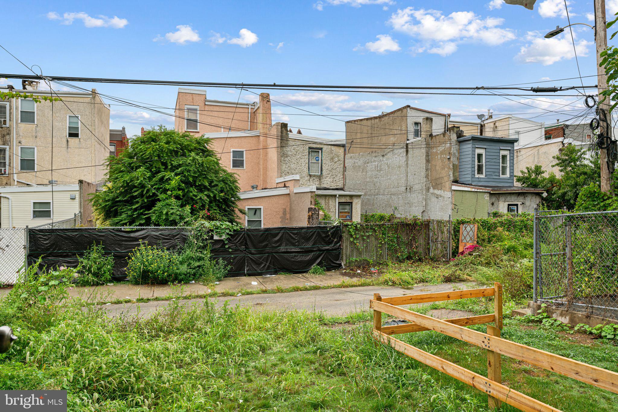 PHILADELPHIA (NORTHWEST) - Residential