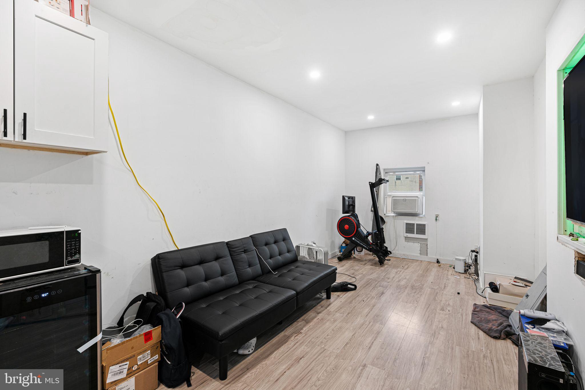 PHILADELPHIA (NORTHWEST) - Residential