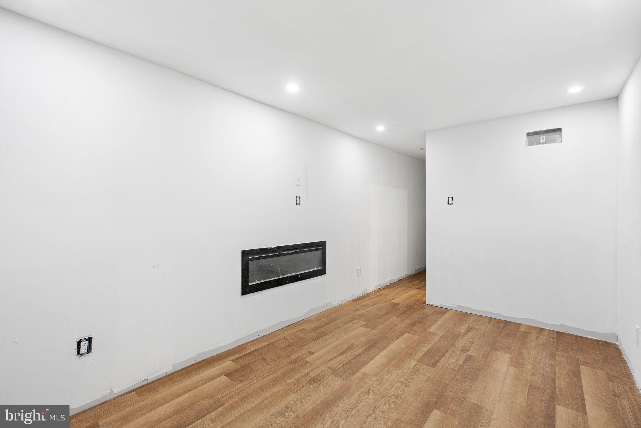 PHILADELPHIA (NORTHWEST) - Residential