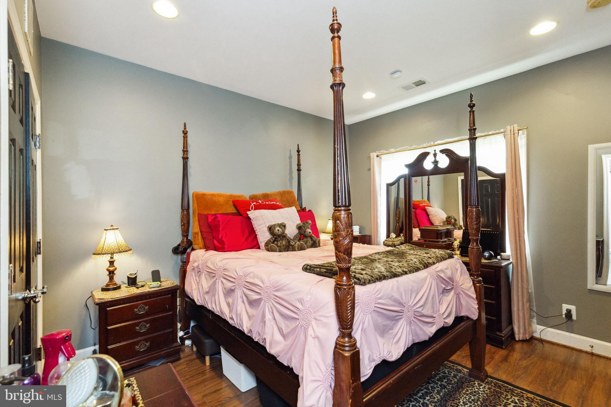 POTOMAC CLUB - Residential