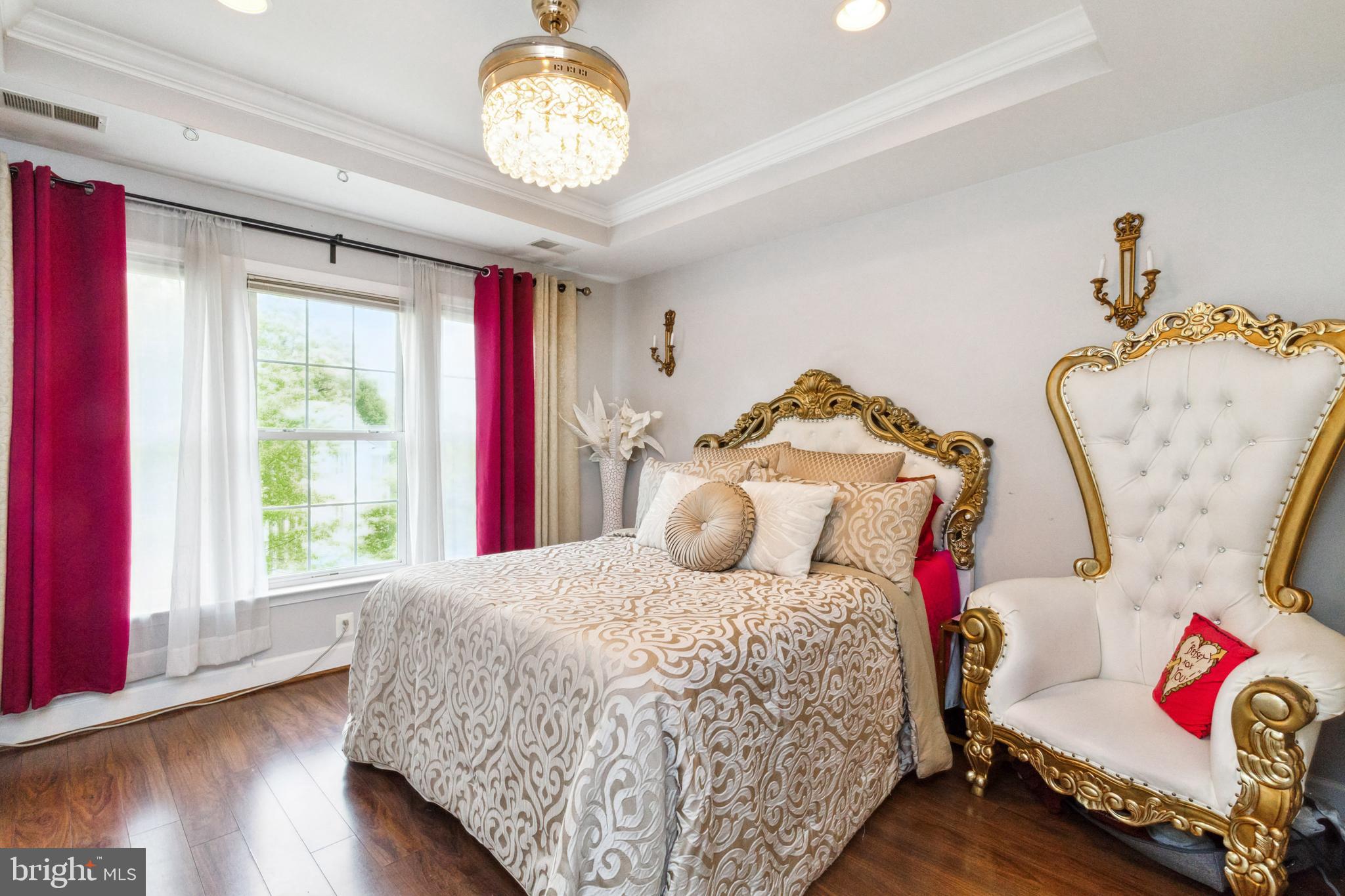 POTOMAC CLUB - Residential