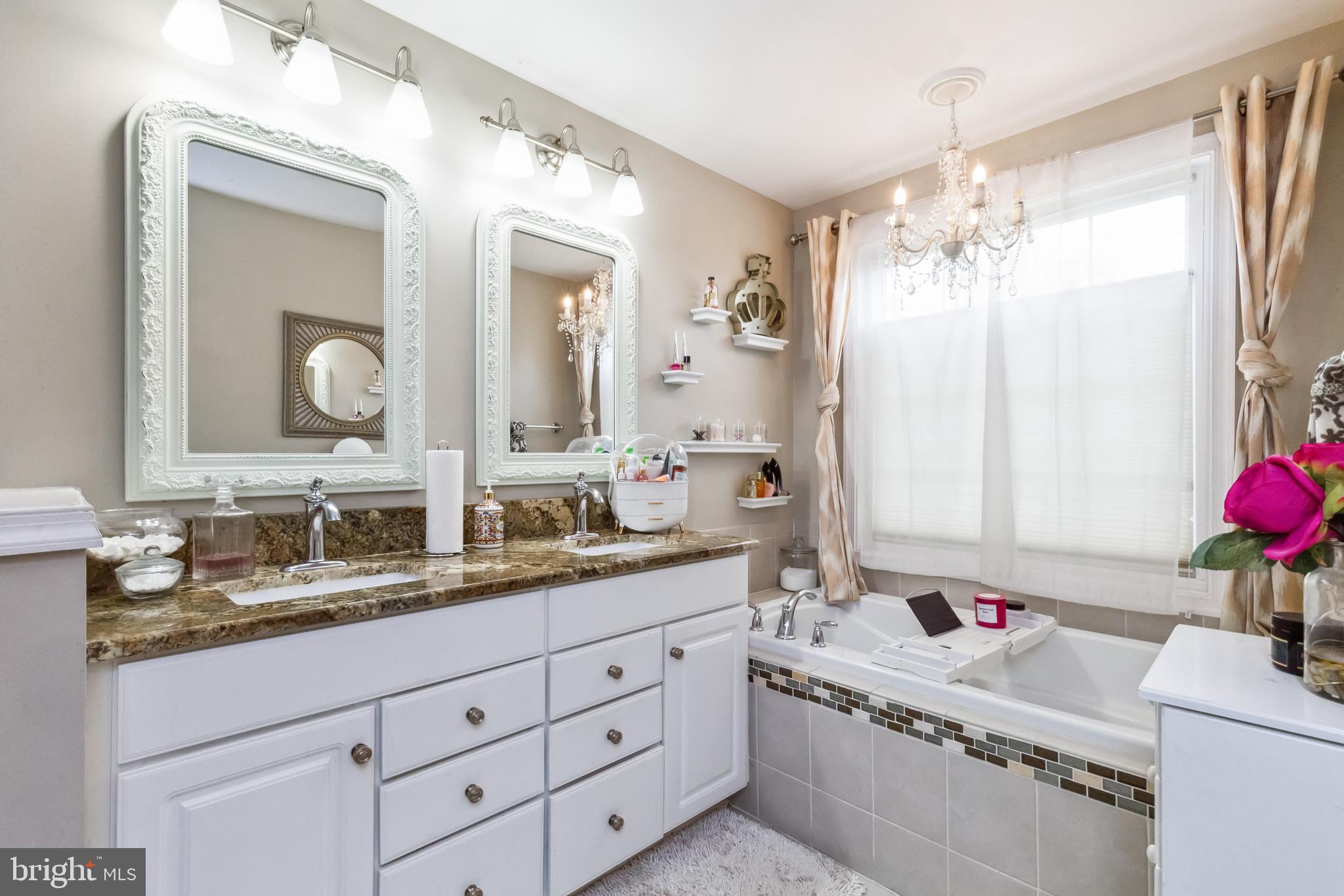 POTOMAC CLUB - Residential