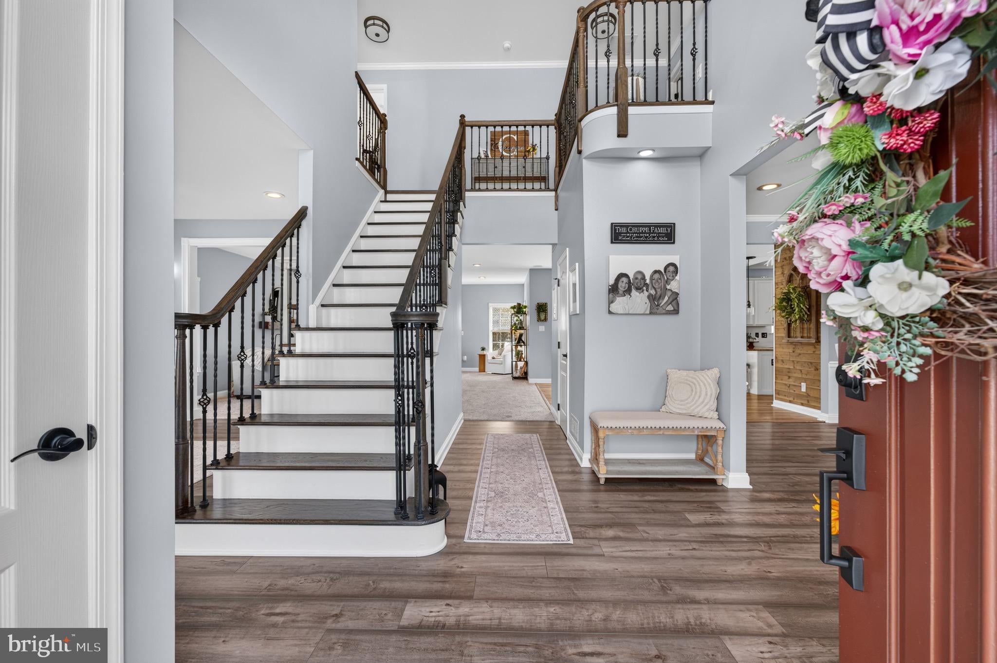 28 CANYON DRIVE