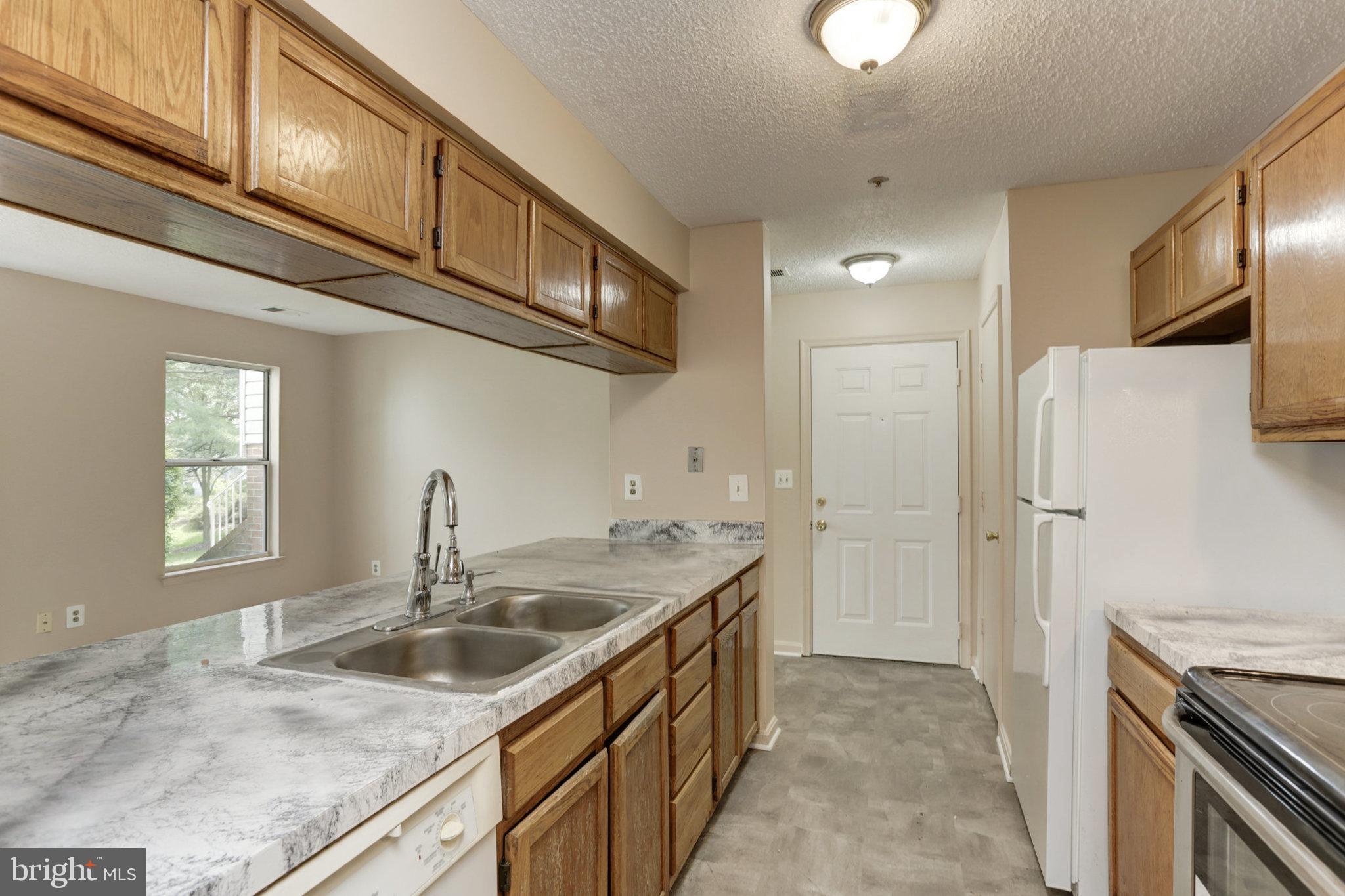 WINTERGATE AT LONGMEAD CROSSING - Residential