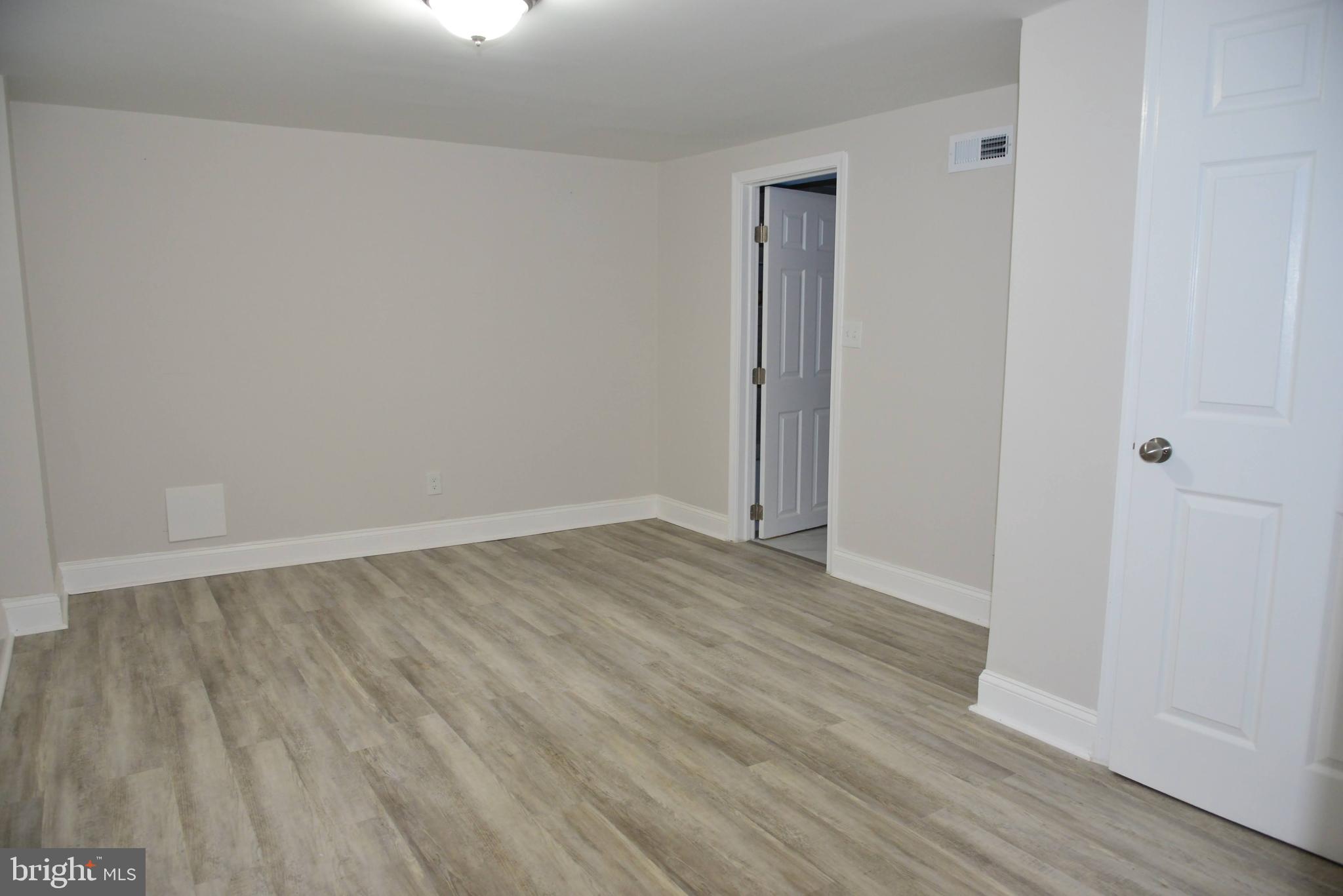 CHRISTOPHER - Residential