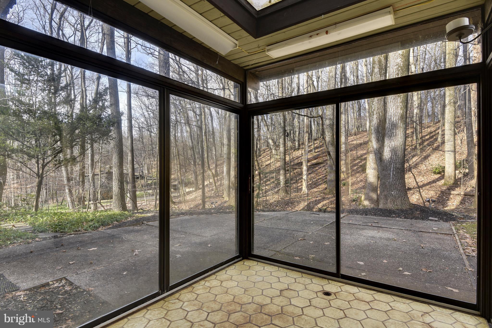 CAVES VALLEY - Residential