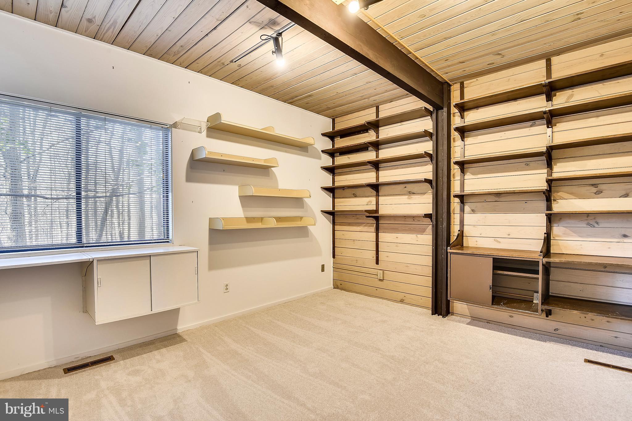 CAVES VALLEY - Residential