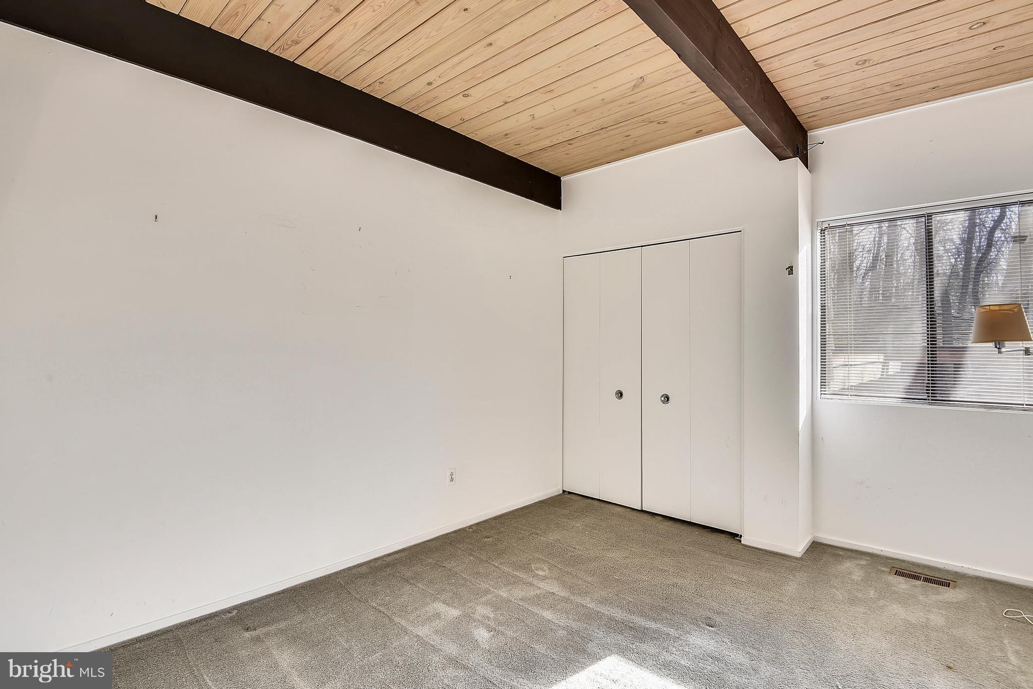 CAVES VALLEY - Residential