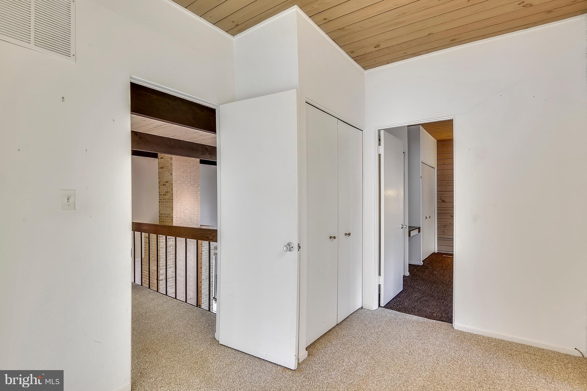 CAVES VALLEY - Residential