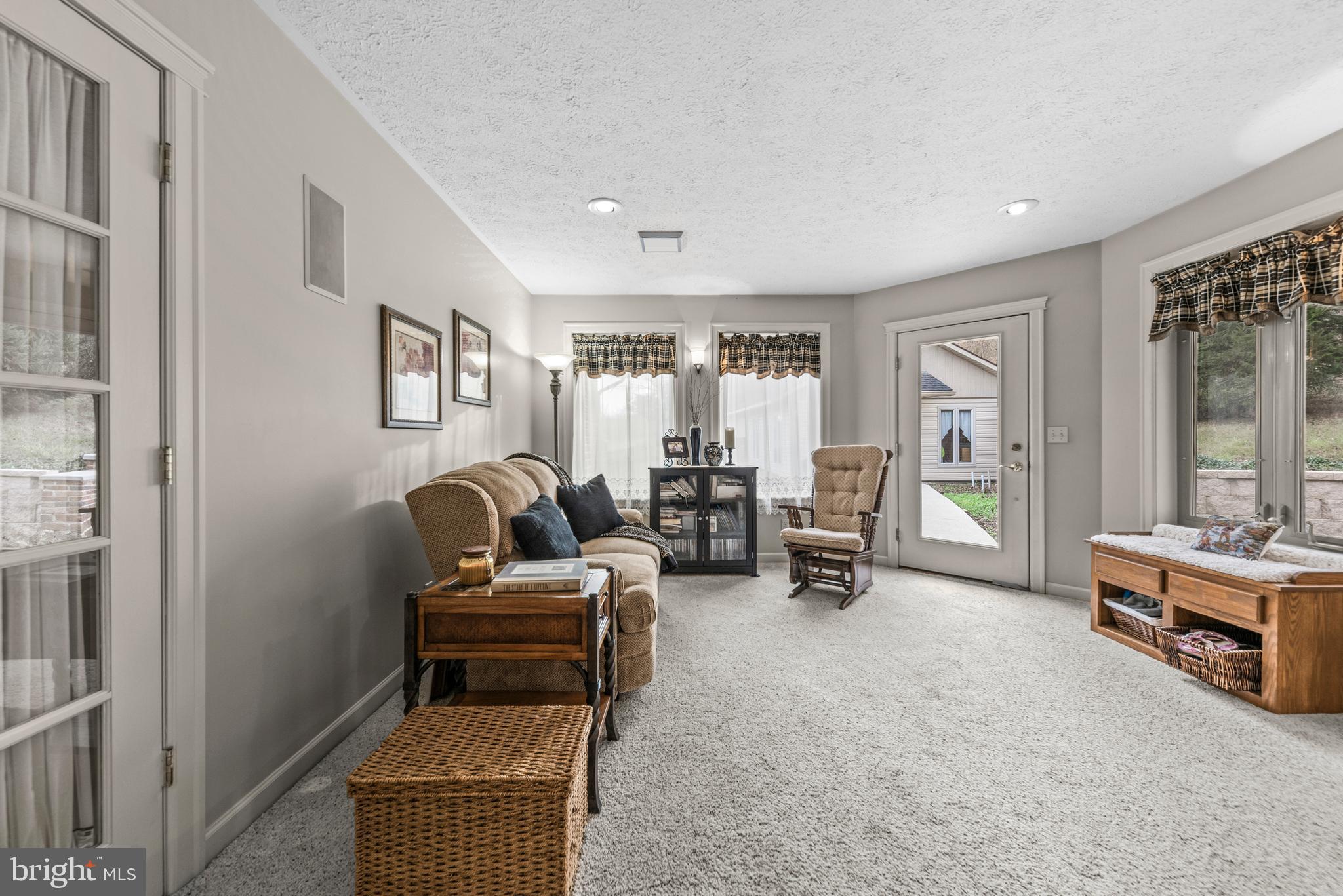 HOPEWELL TOWNSHIP - Residential