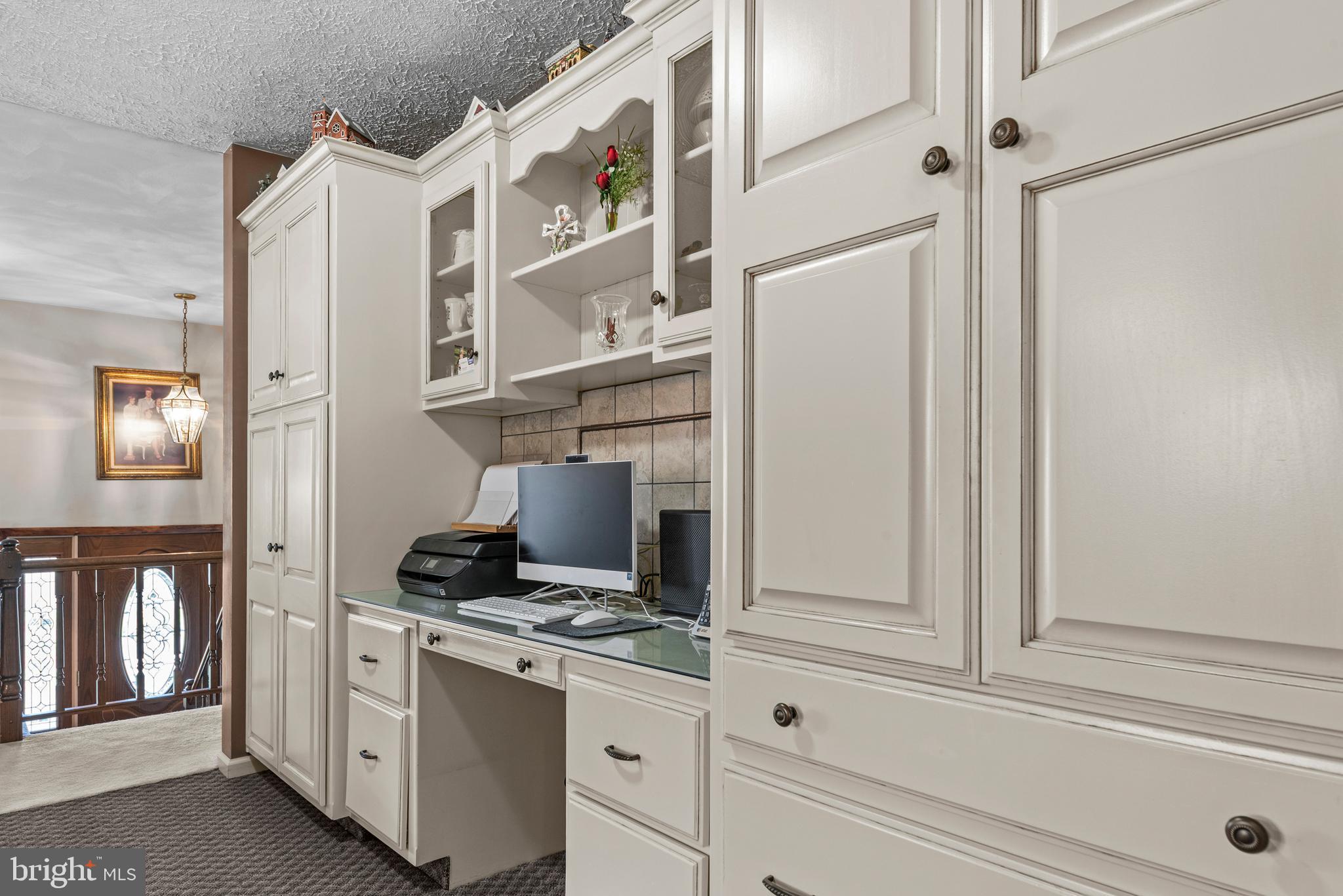 HOPEWELL TOWNSHIP - Residential