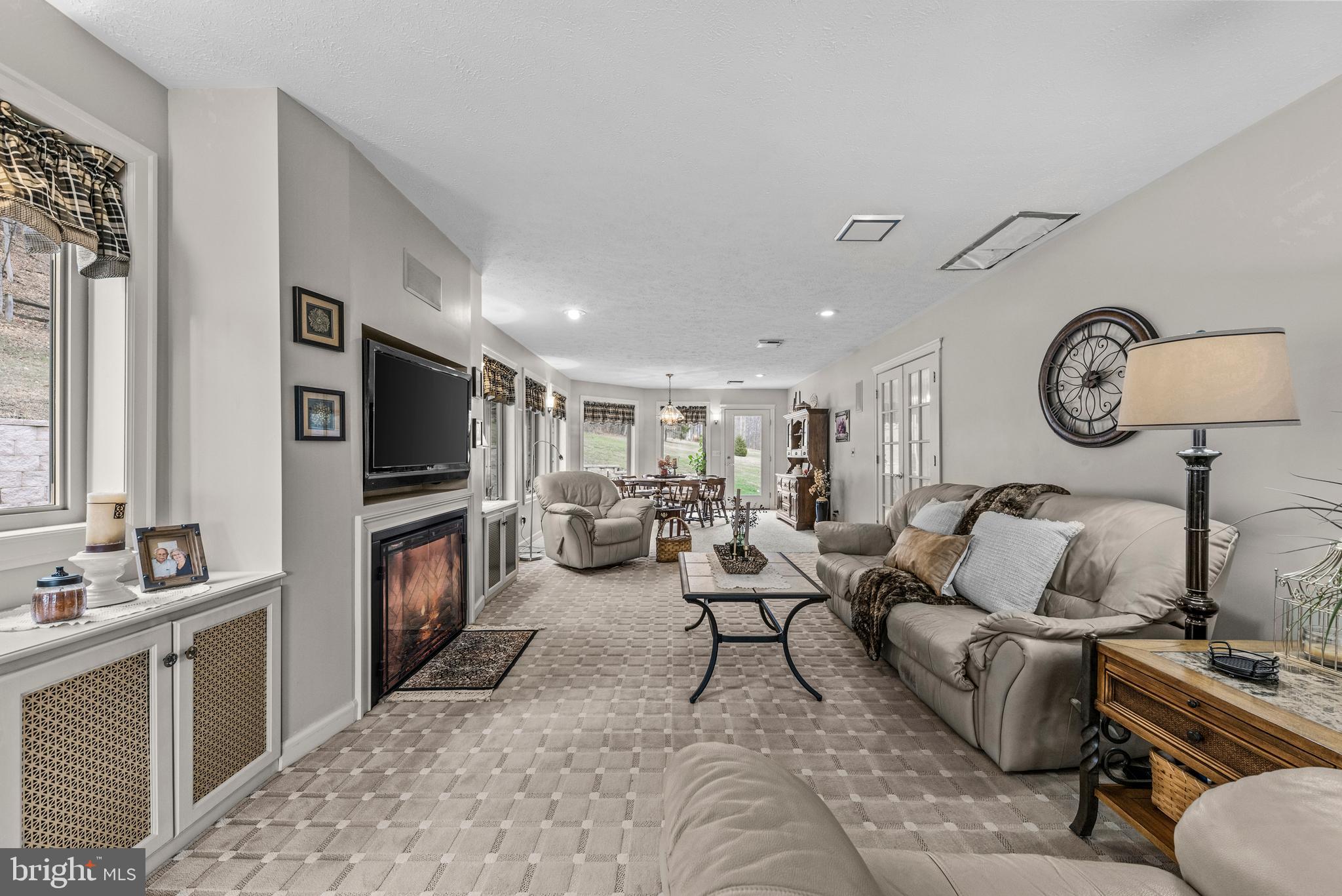 HOPEWELL TOWNSHIP - Residential