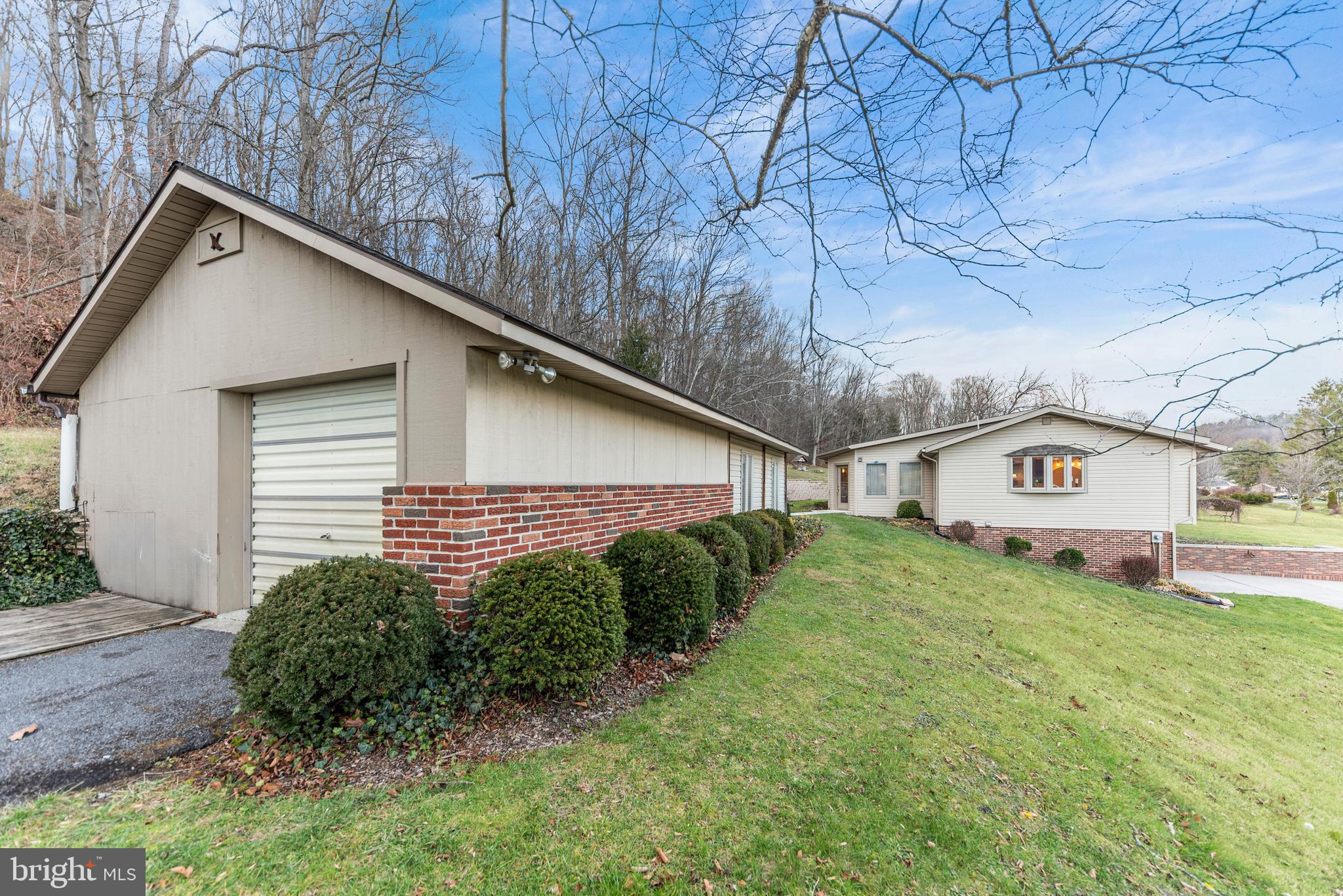 HOPEWELL TOWNSHIP - Residential