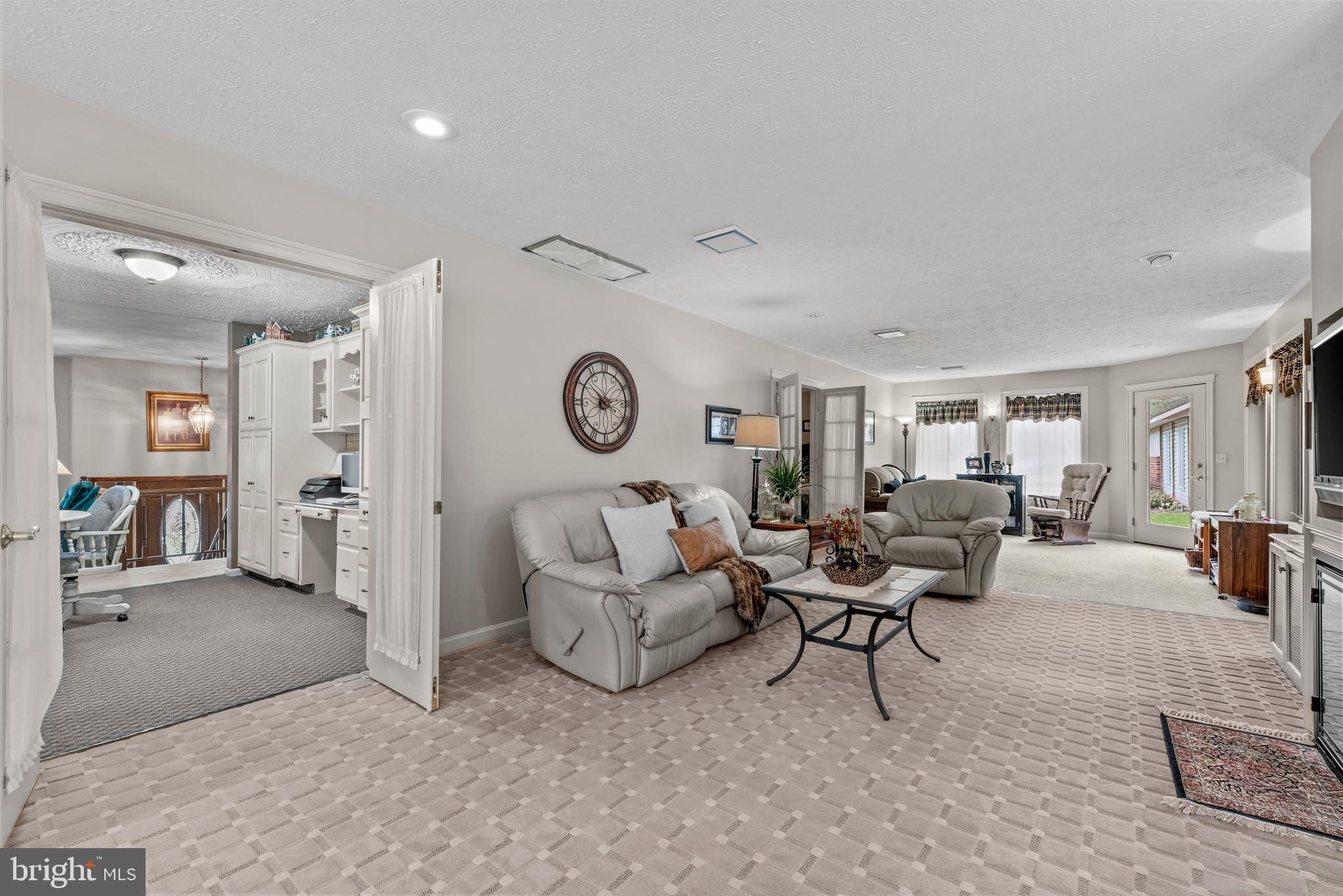 HOPEWELL TOWNSHIP - Residential