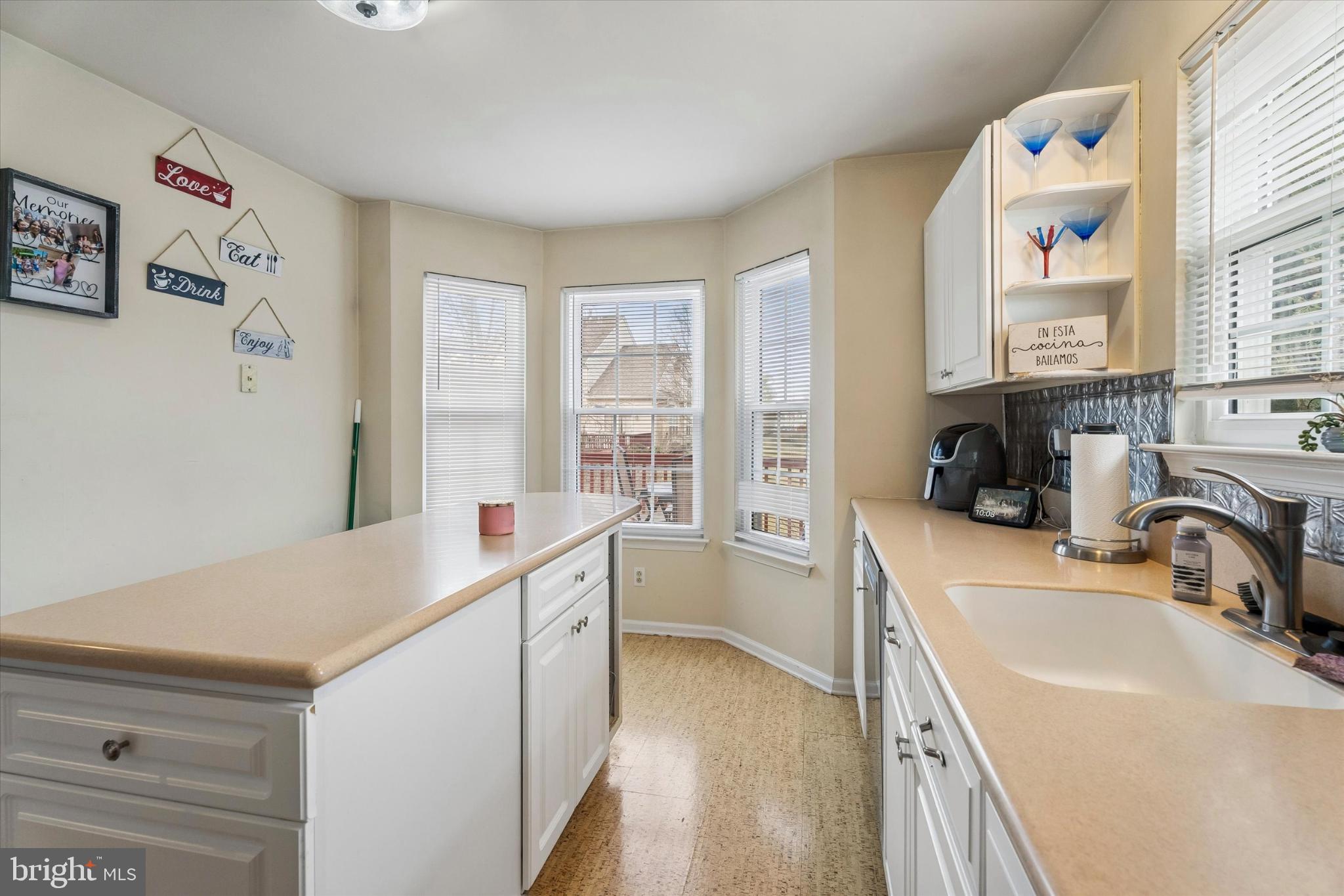 CHARLESTOWNE - Residential