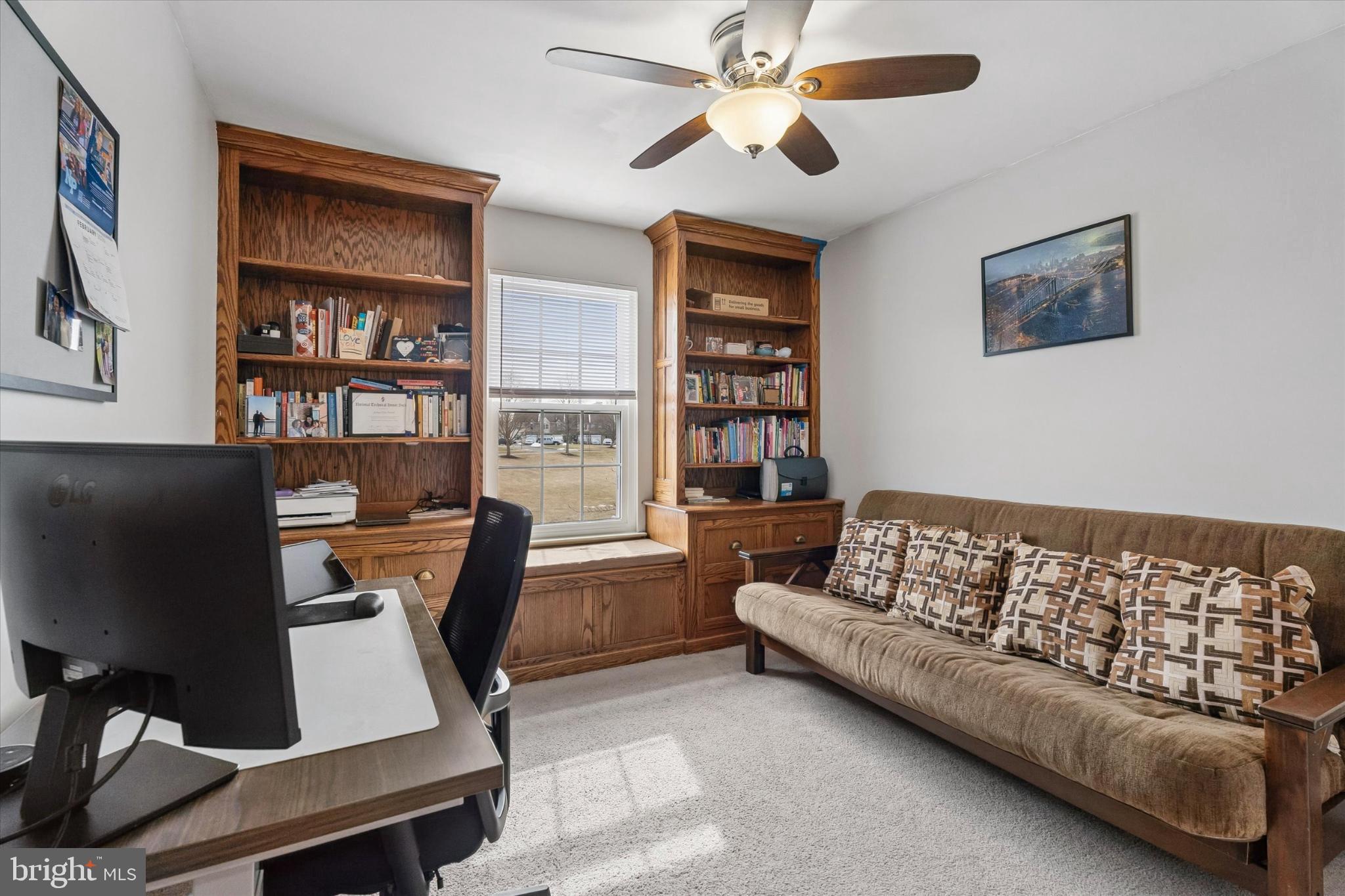 CHARLESTOWNE - Residential