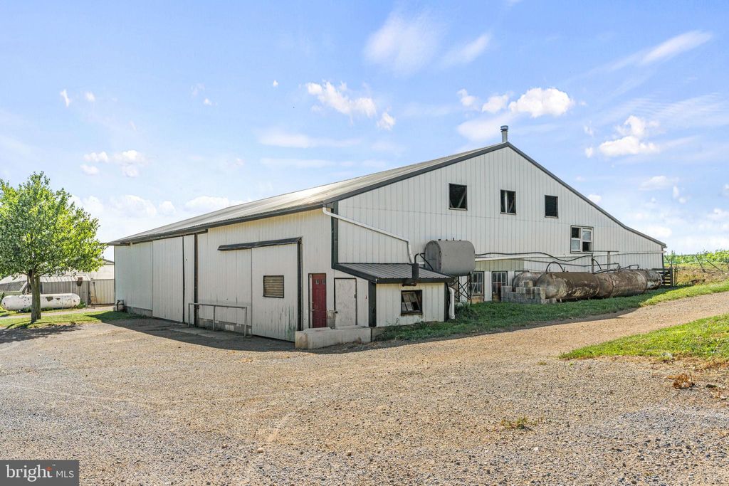 Photo of 1715 Division Highway, EPHRATA, PA 17522 (MLS # PALA2056254)