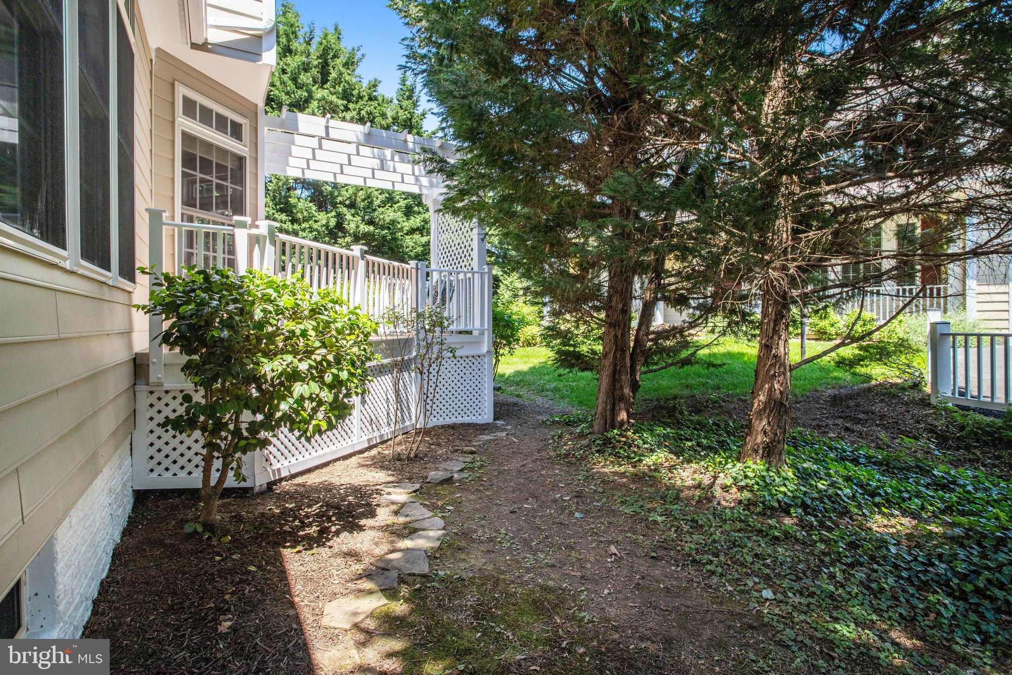 WATTERS GLEN - Residential