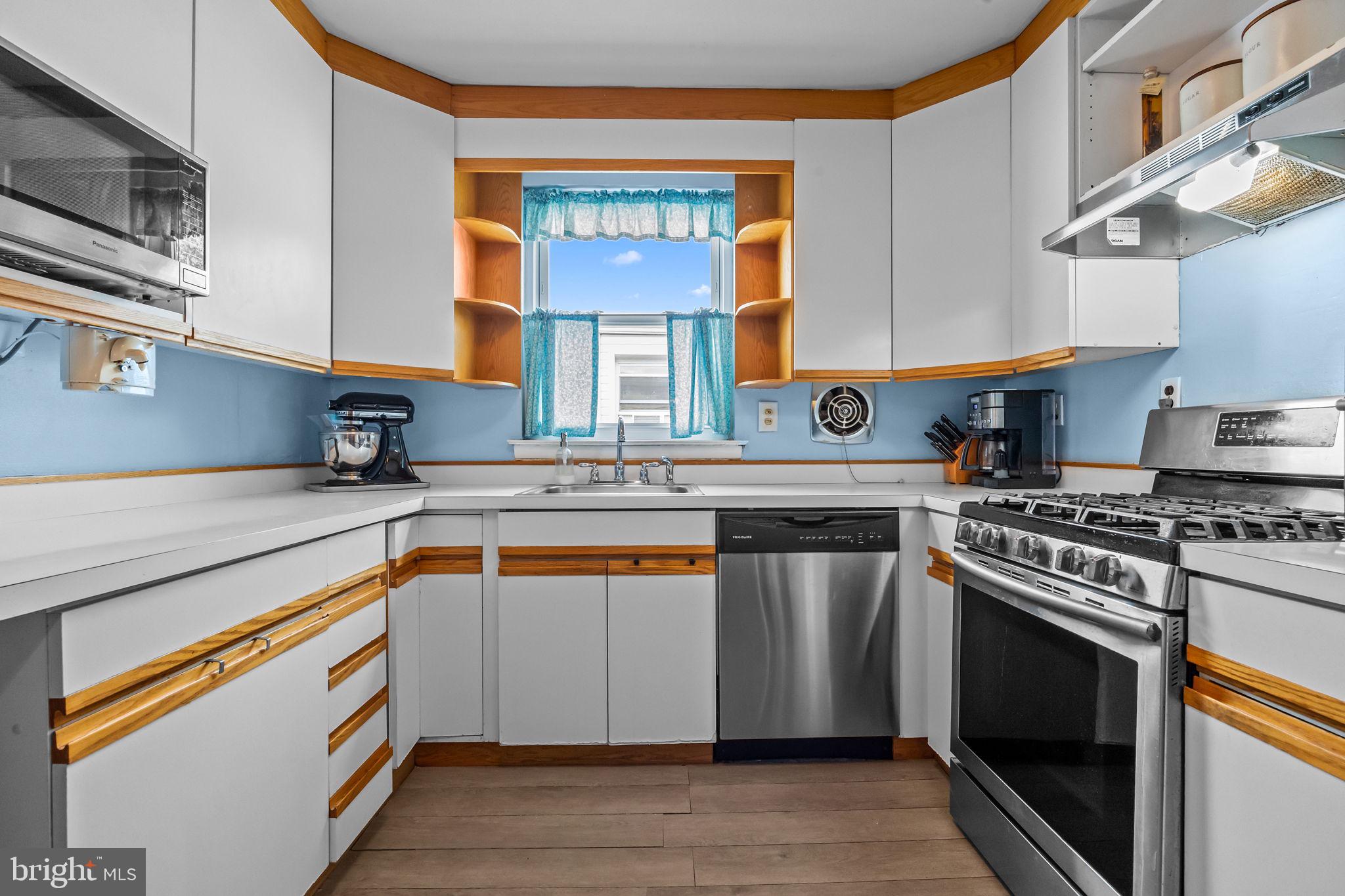 BUSTLETON - Residential