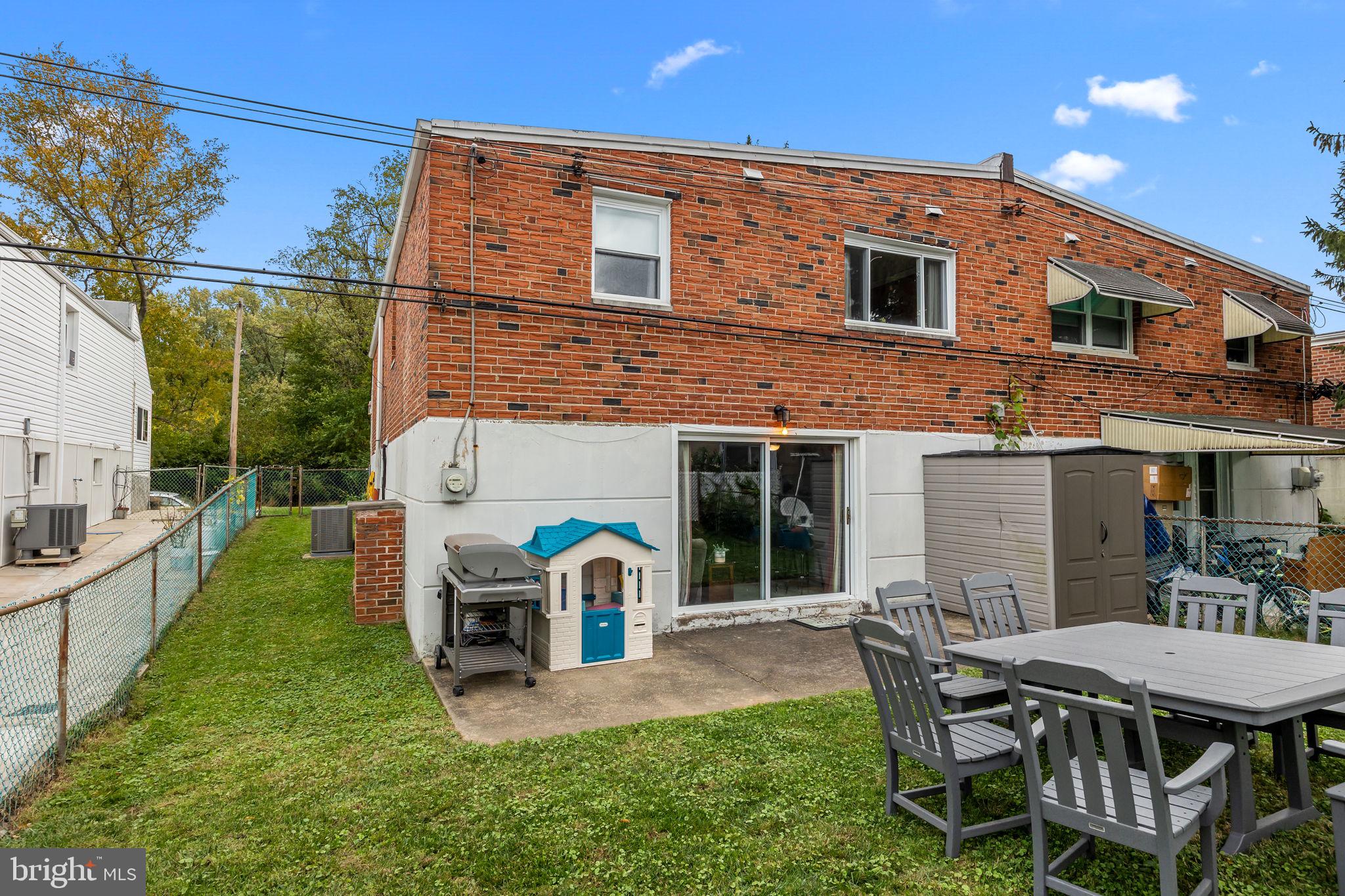 BUSTLETON - Residential