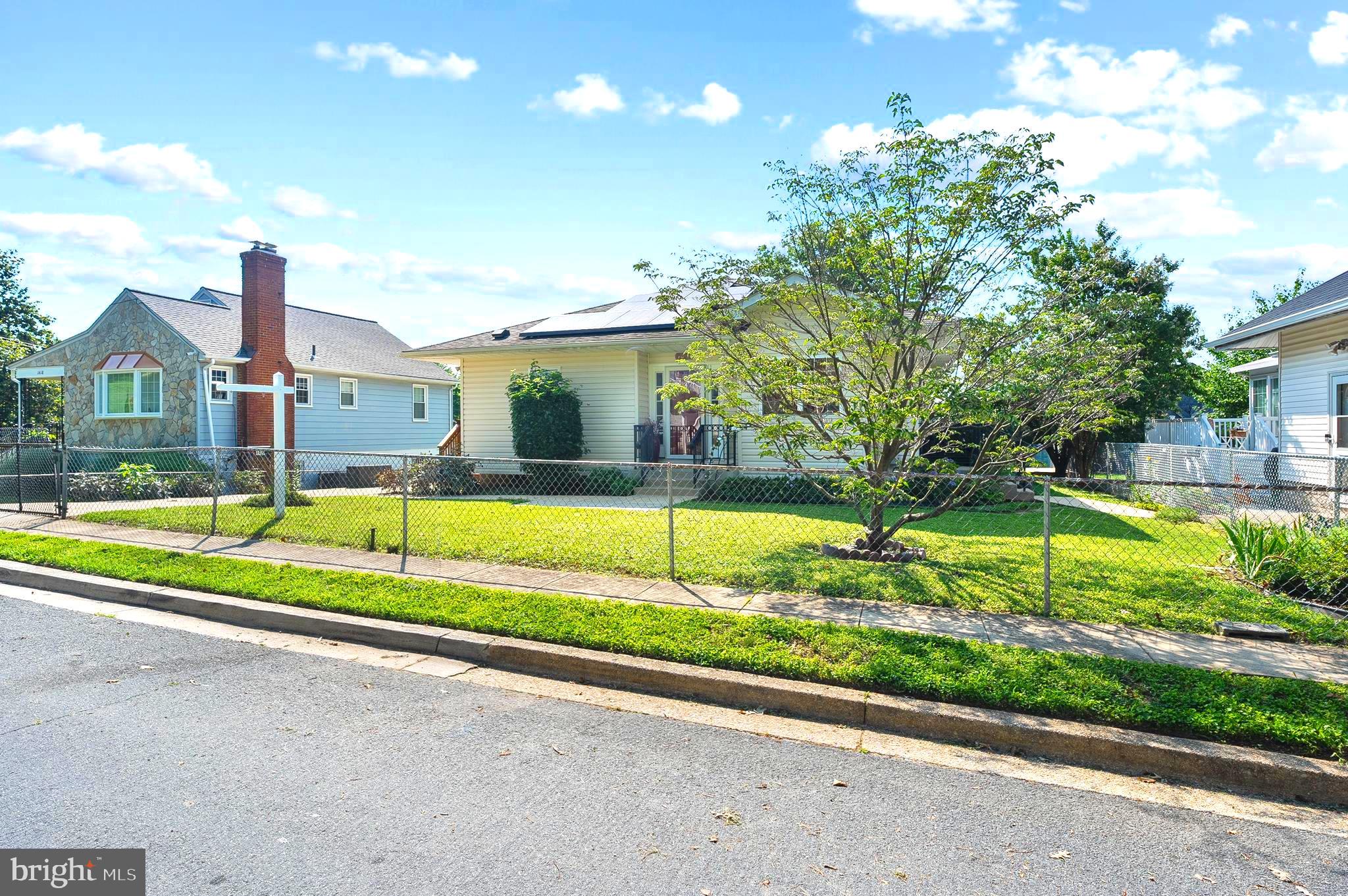 CAPITOL HEIGHTS - Residential