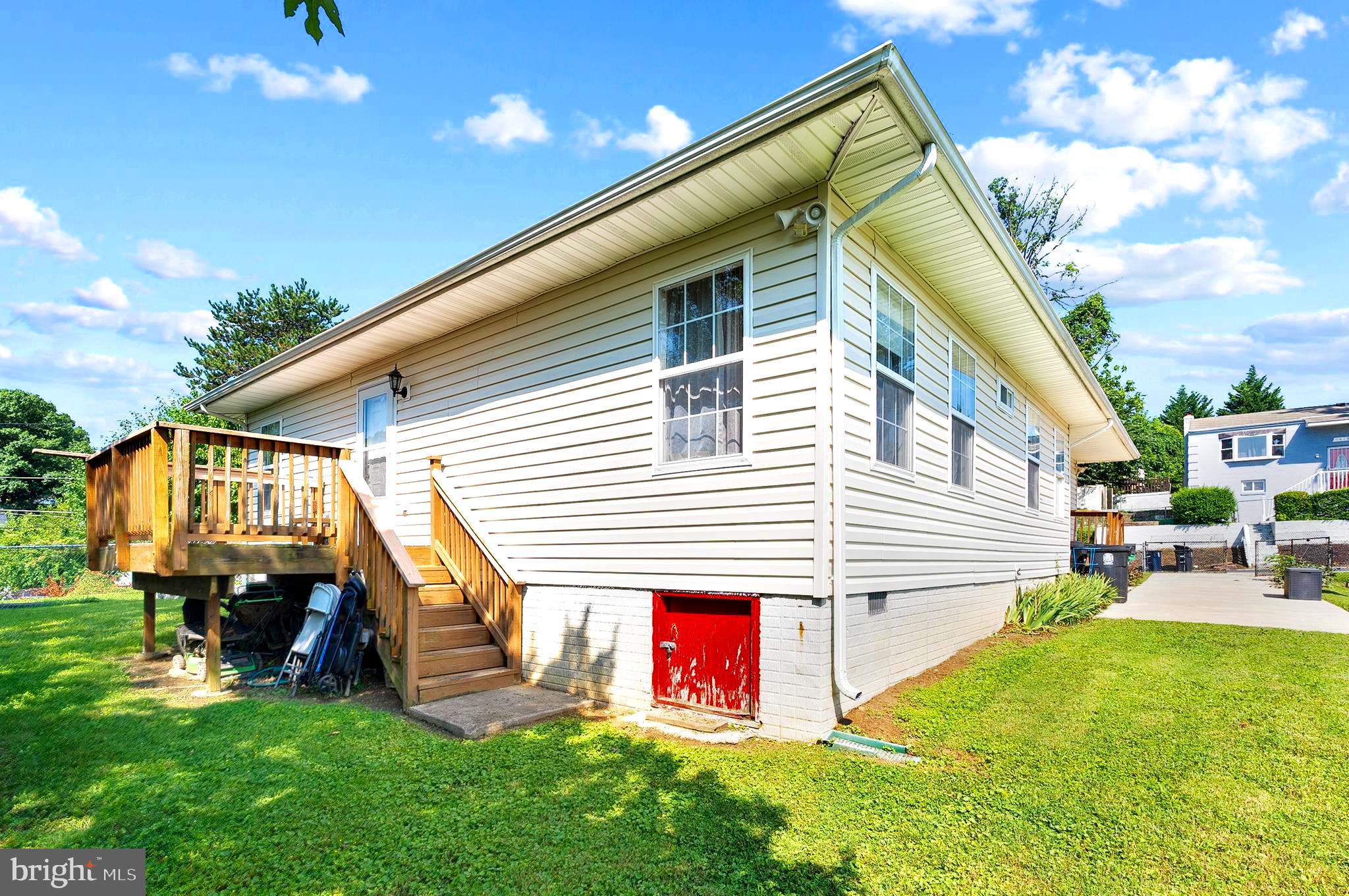 CAPITOL HEIGHTS - Residential