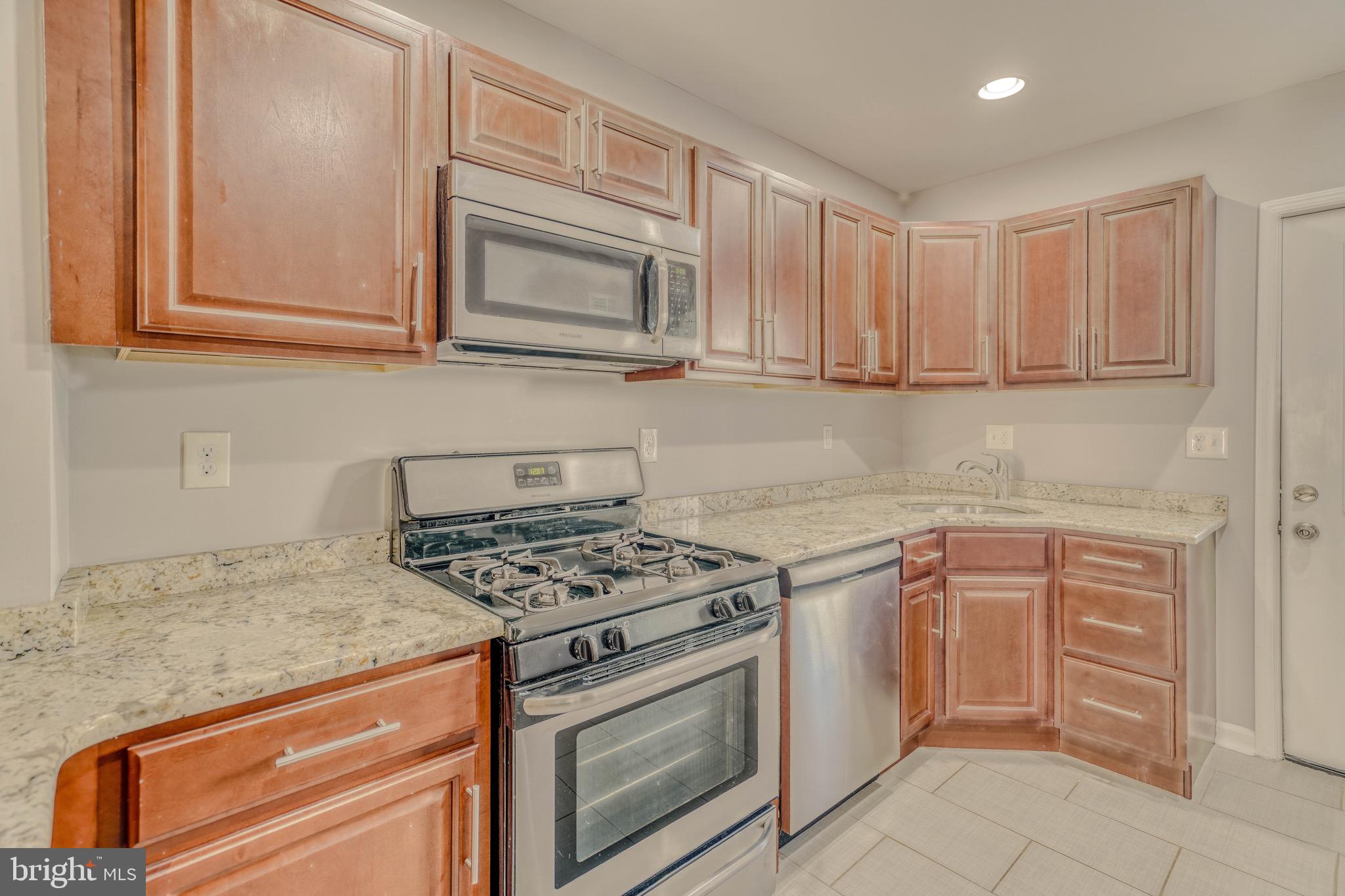 PORT RICHMOND - Residential