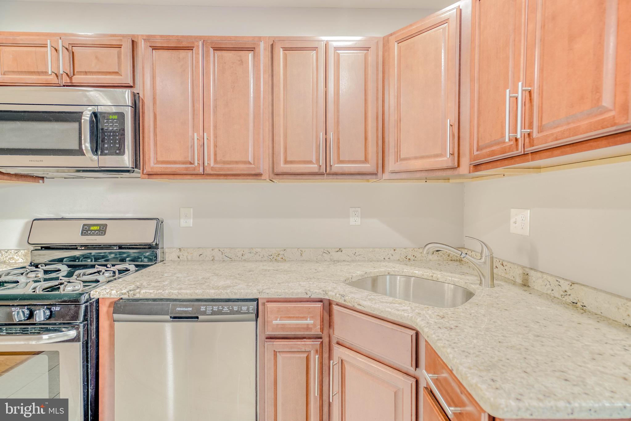 PORT RICHMOND - Residential