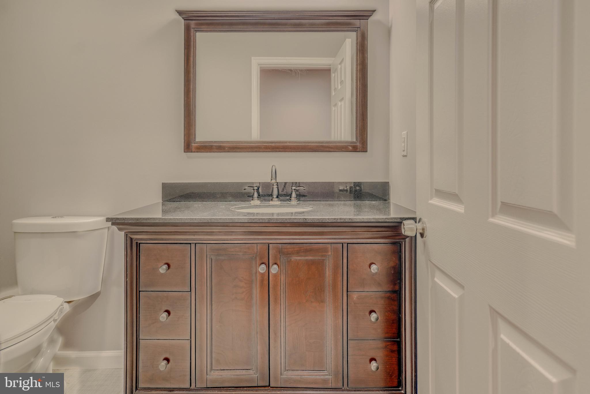 PORT RICHMOND - Residential