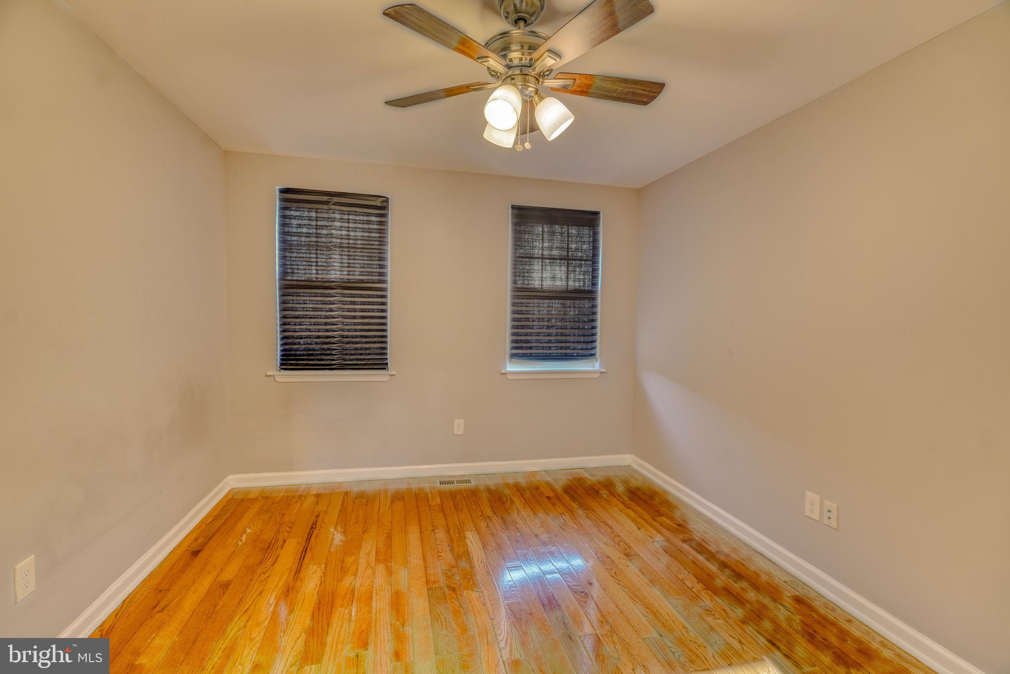 PORT RICHMOND - Residential