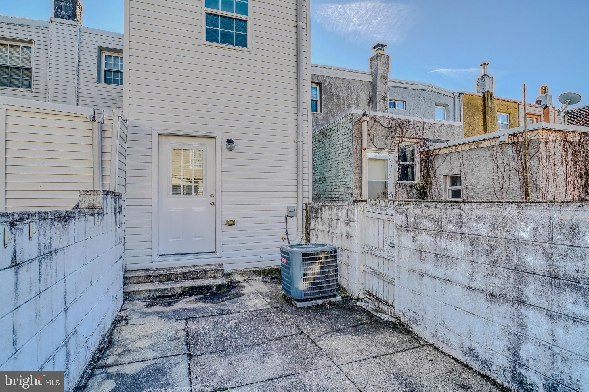 PORT RICHMOND - Residential