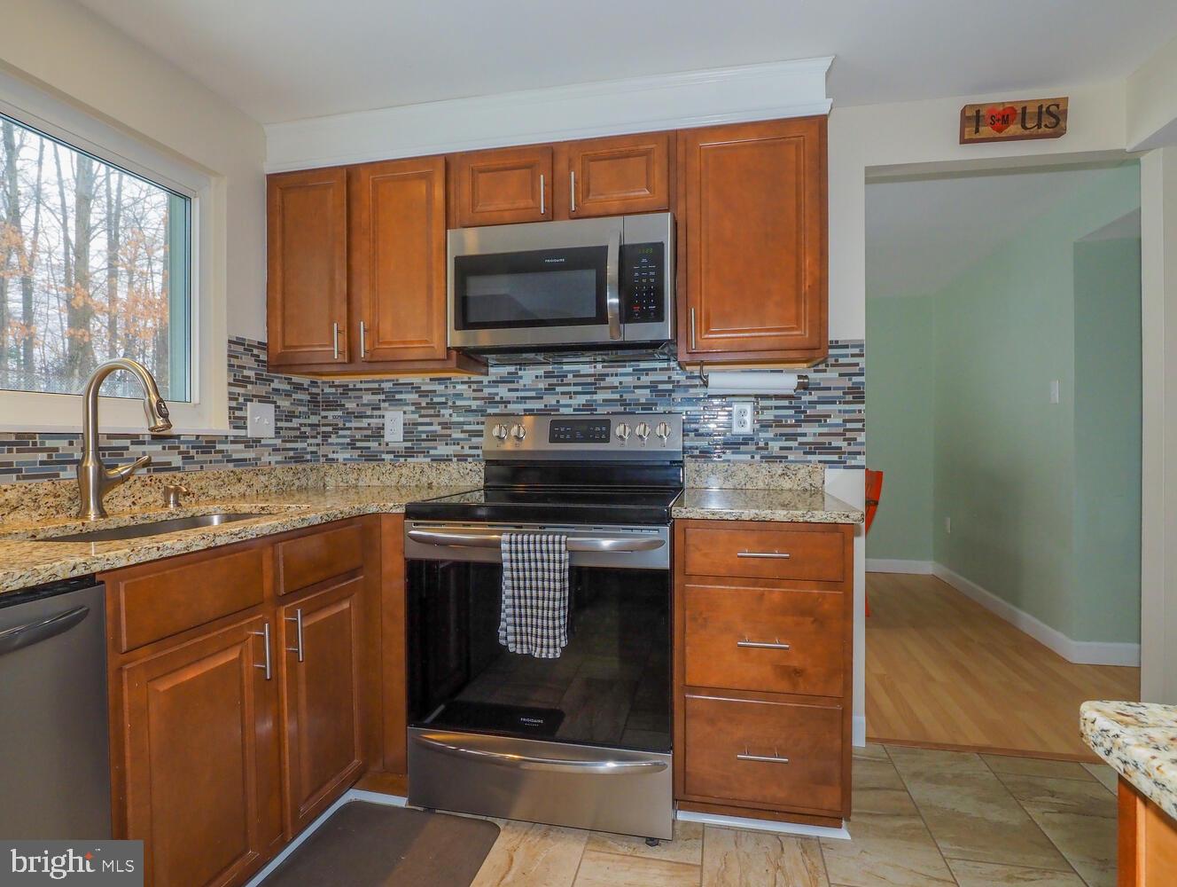 FOUR SEASONS ESTATES - Residential