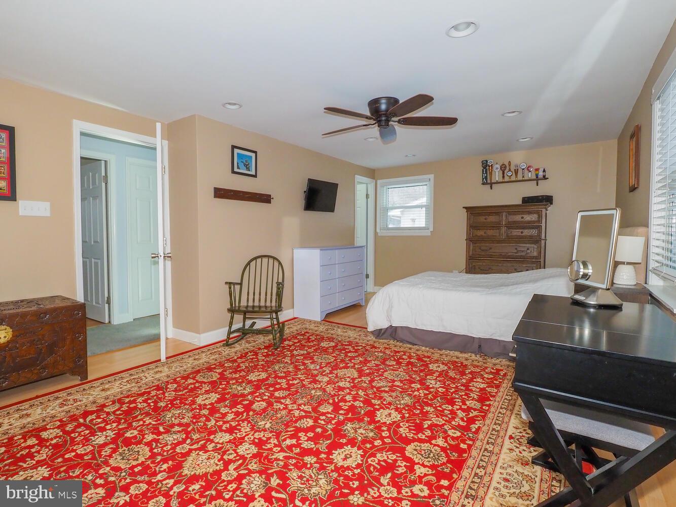 FOUR SEASONS ESTATES - Residential