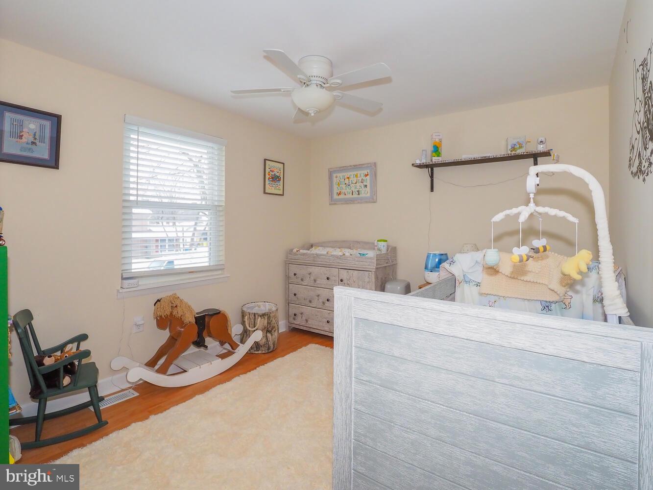 FOUR SEASONS ESTATES - Residential