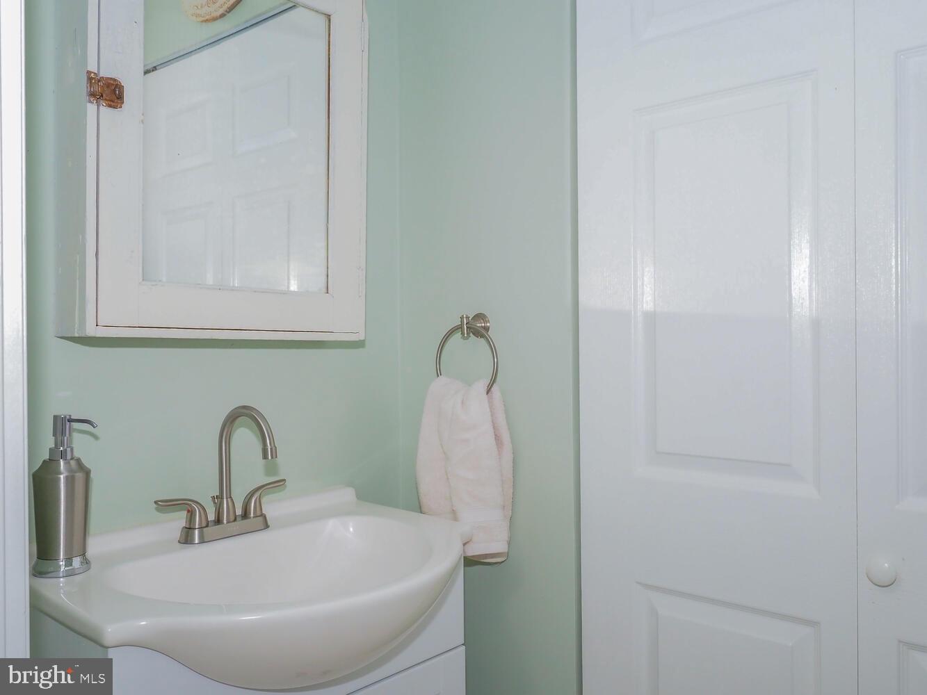 FOUR SEASONS ESTATES - Residential