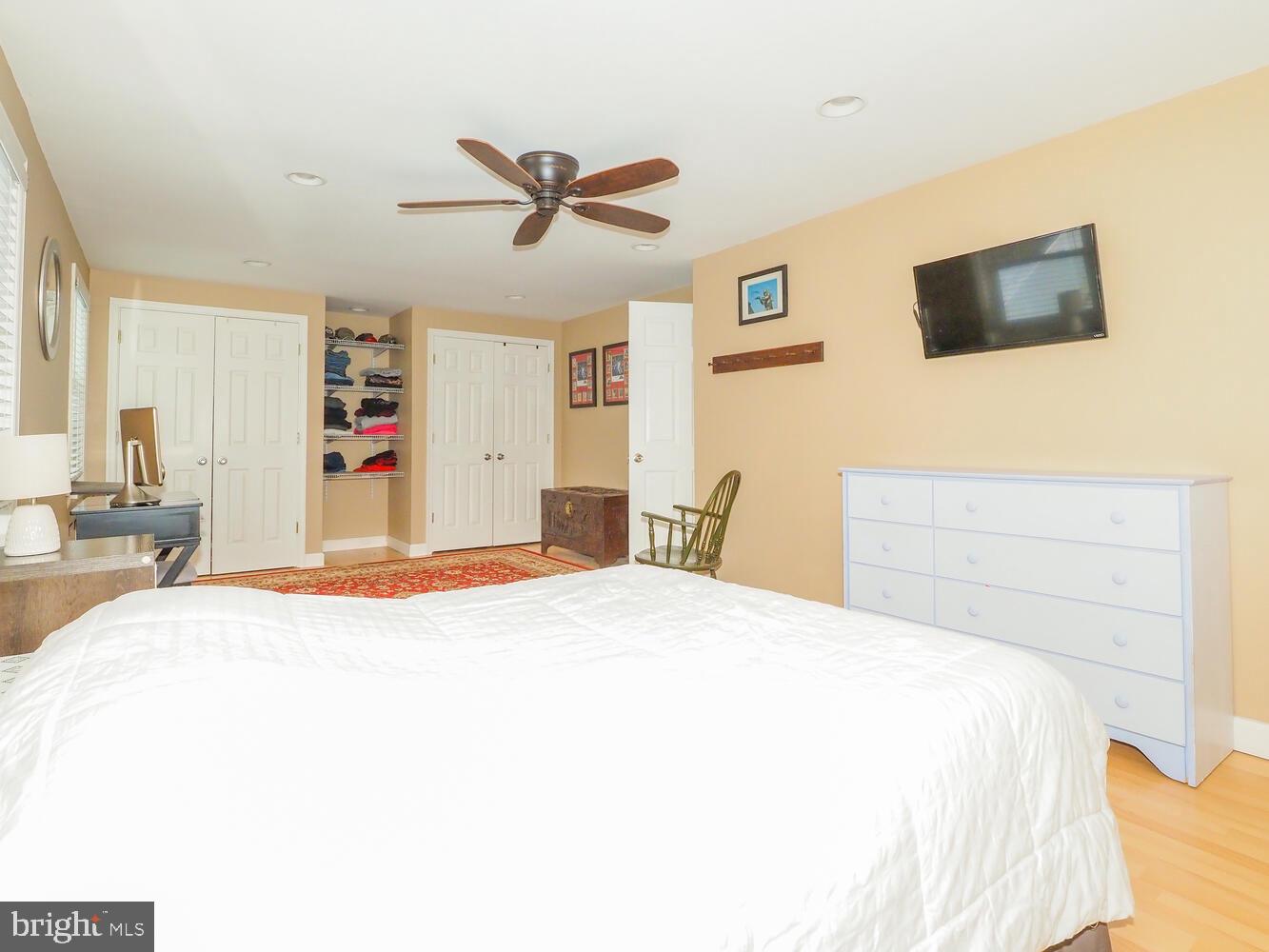 FOUR SEASONS ESTATES - Residential