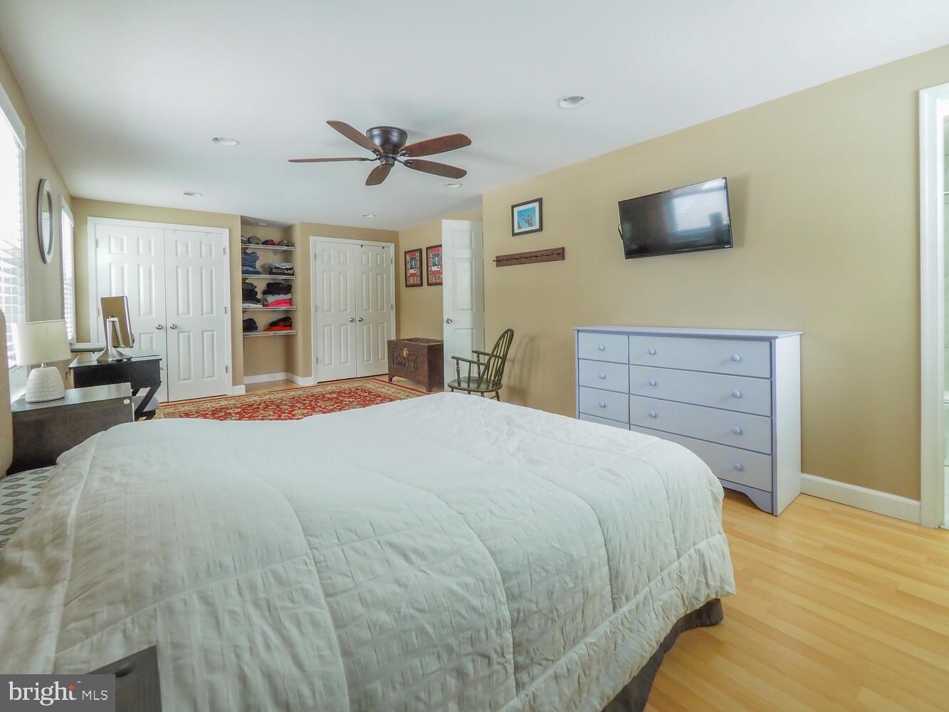 FOUR SEASONS ESTATES - Residential