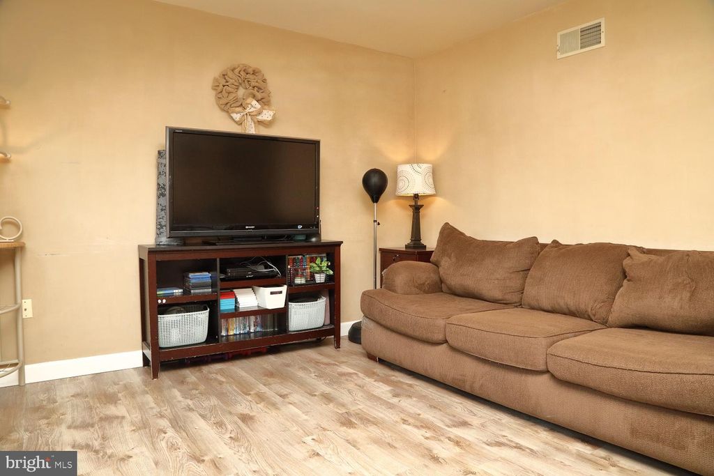 Photo of 401 Deerfield Drive, Mount Joy, PA 17552 (MLS # PALA2053646)