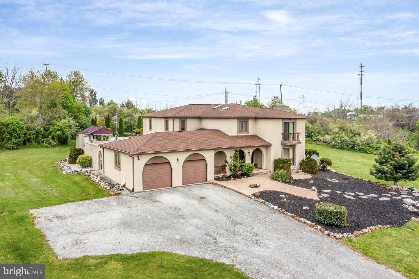 5297 LINCOLN HIGHWAY W