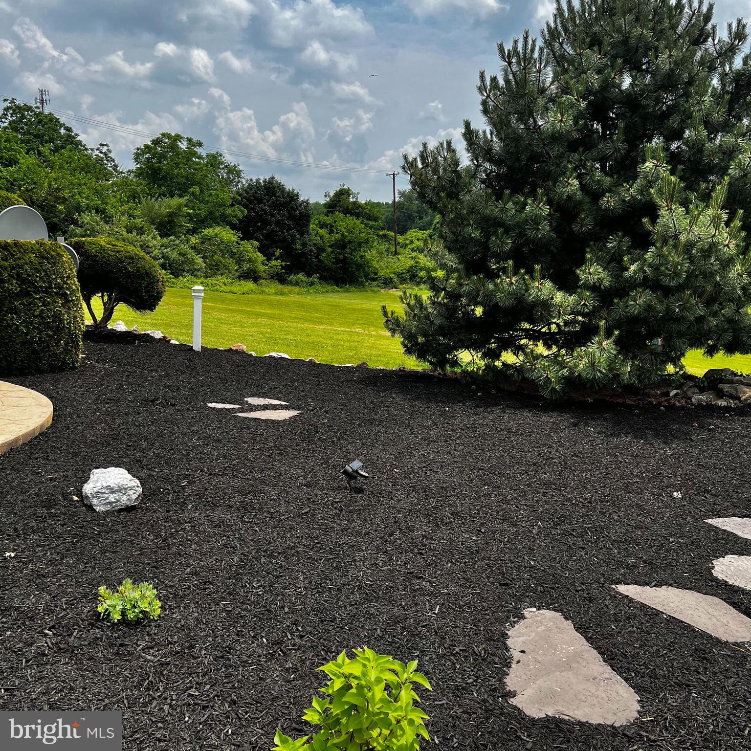 5297 LINCOLN HIGHWAY W