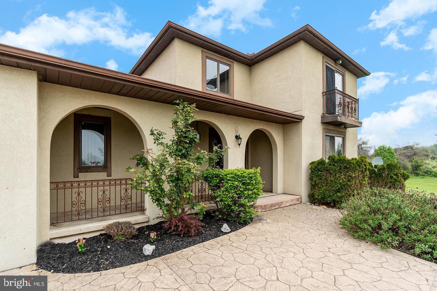 5297 LINCOLN HIGHWAY W